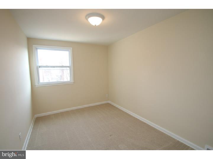 HOLME CIRCLE - Residential