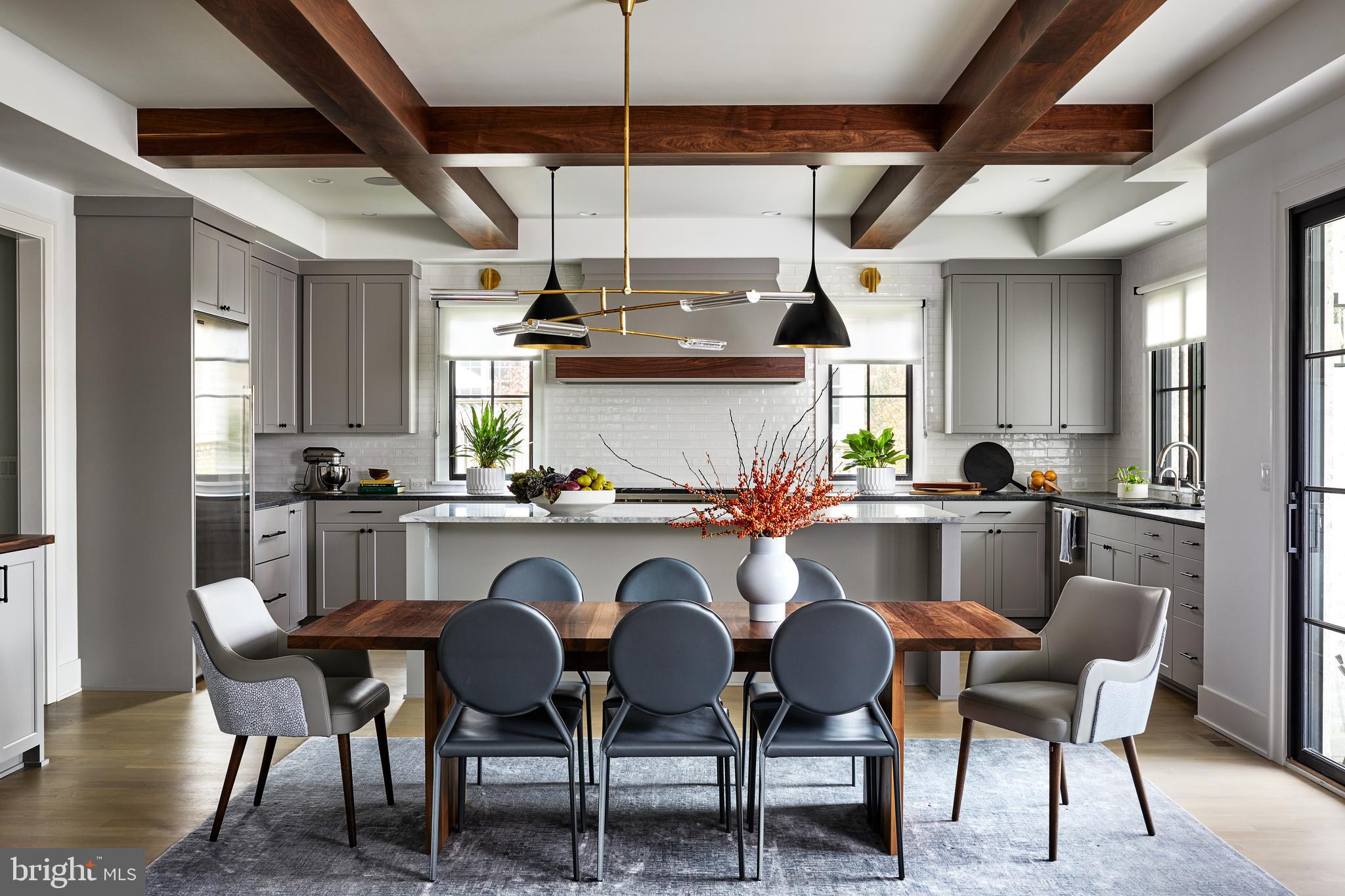 COUNTRY CLUB HILLS - Residential