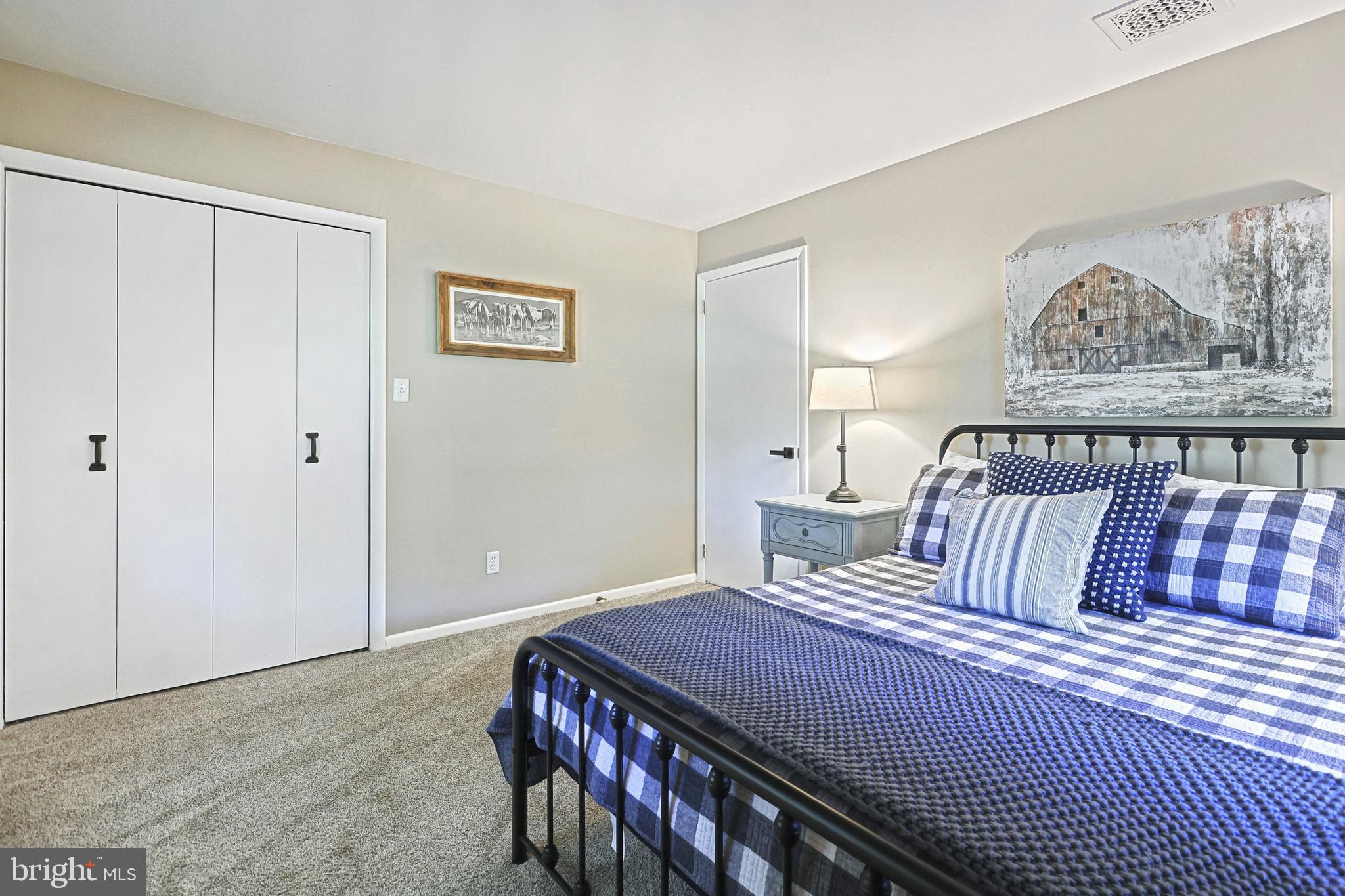 HUNTINGTON TOWNSHIP - Residential