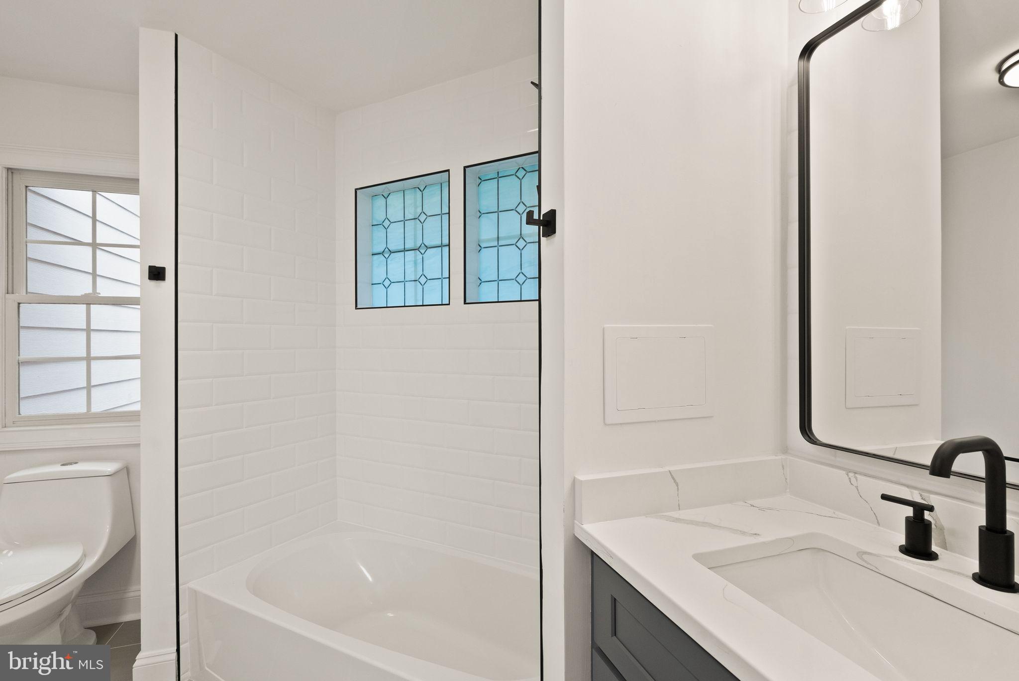 ROCK CREEK KNOLLS - Residential