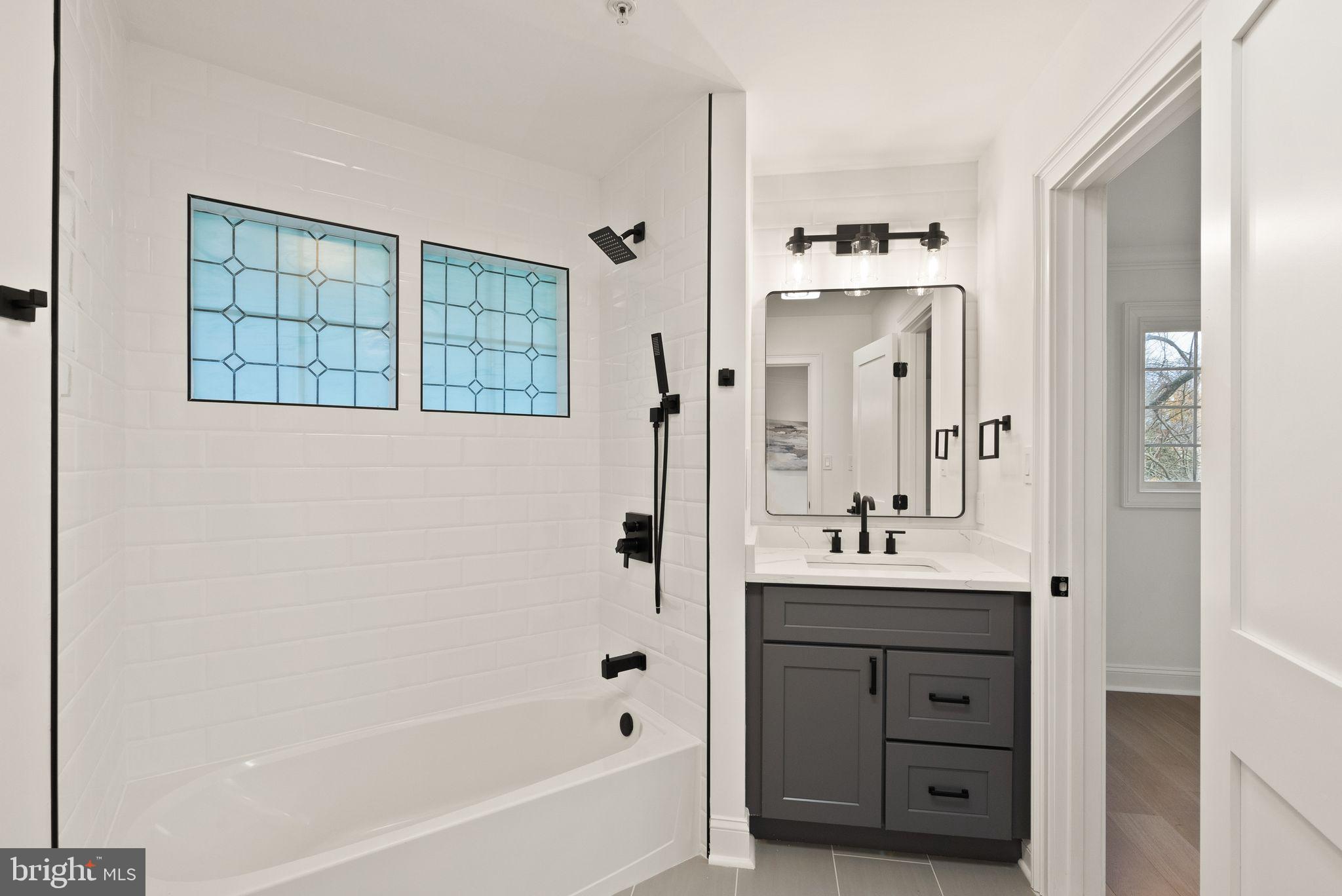 ROCK CREEK KNOLLS - Residential