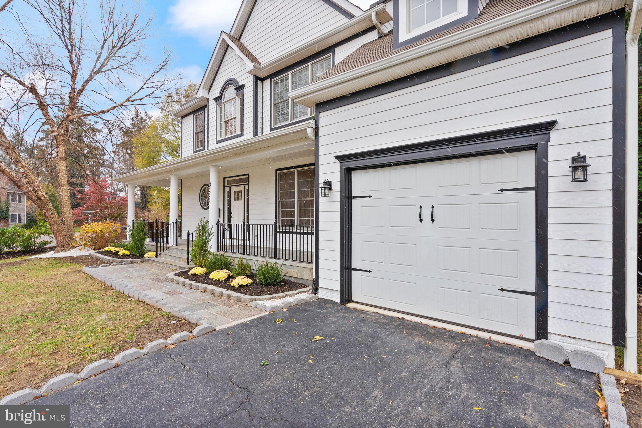 ROCK CREEK KNOLLS - Residential