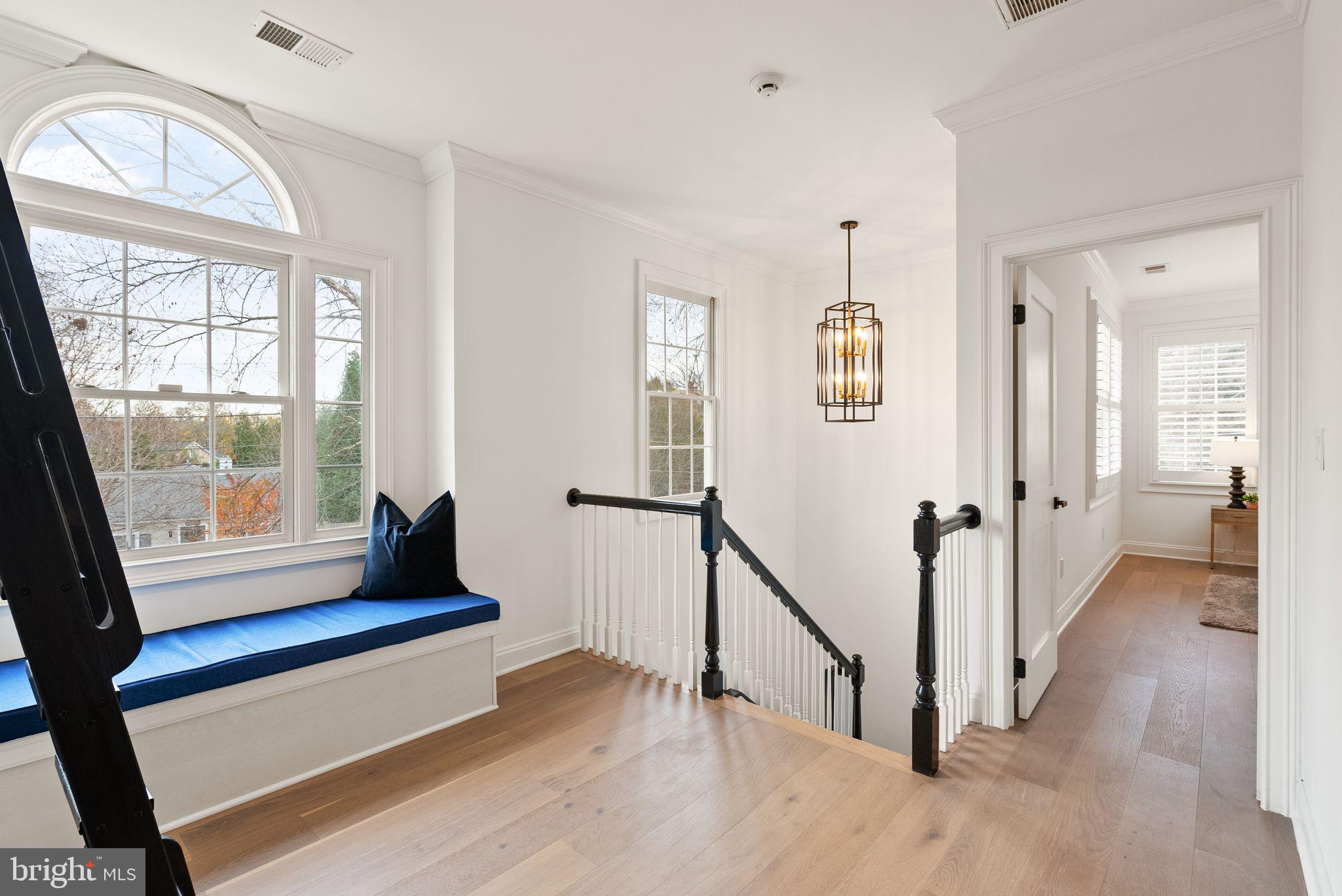 ROCK CREEK KNOLLS - Residential