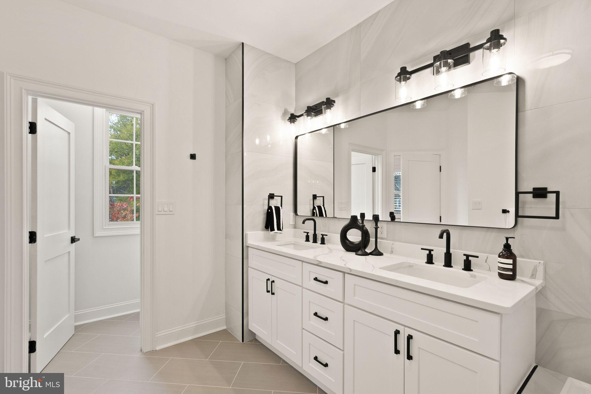 ROCK CREEK KNOLLS - Residential