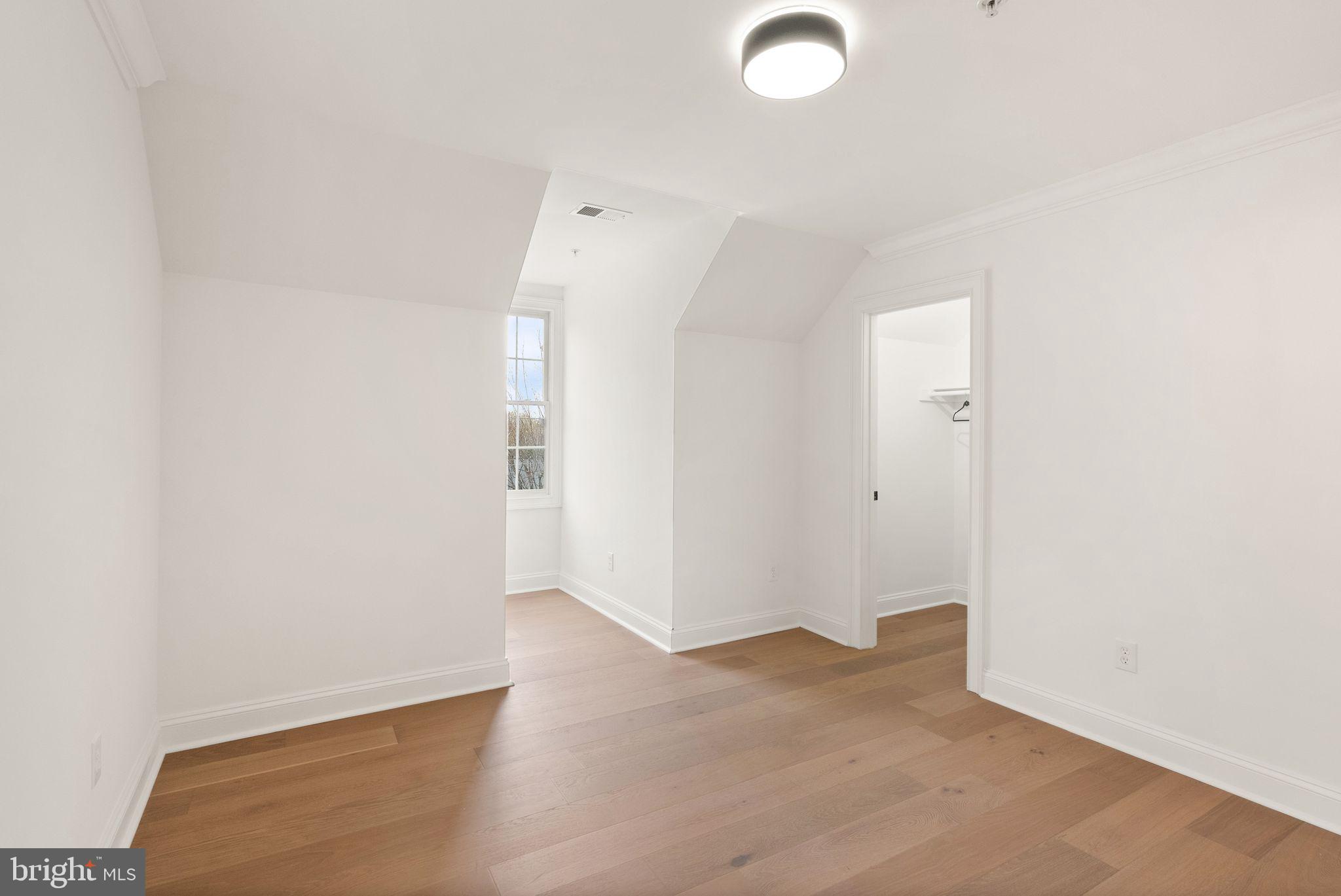 ROCK CREEK KNOLLS - Residential