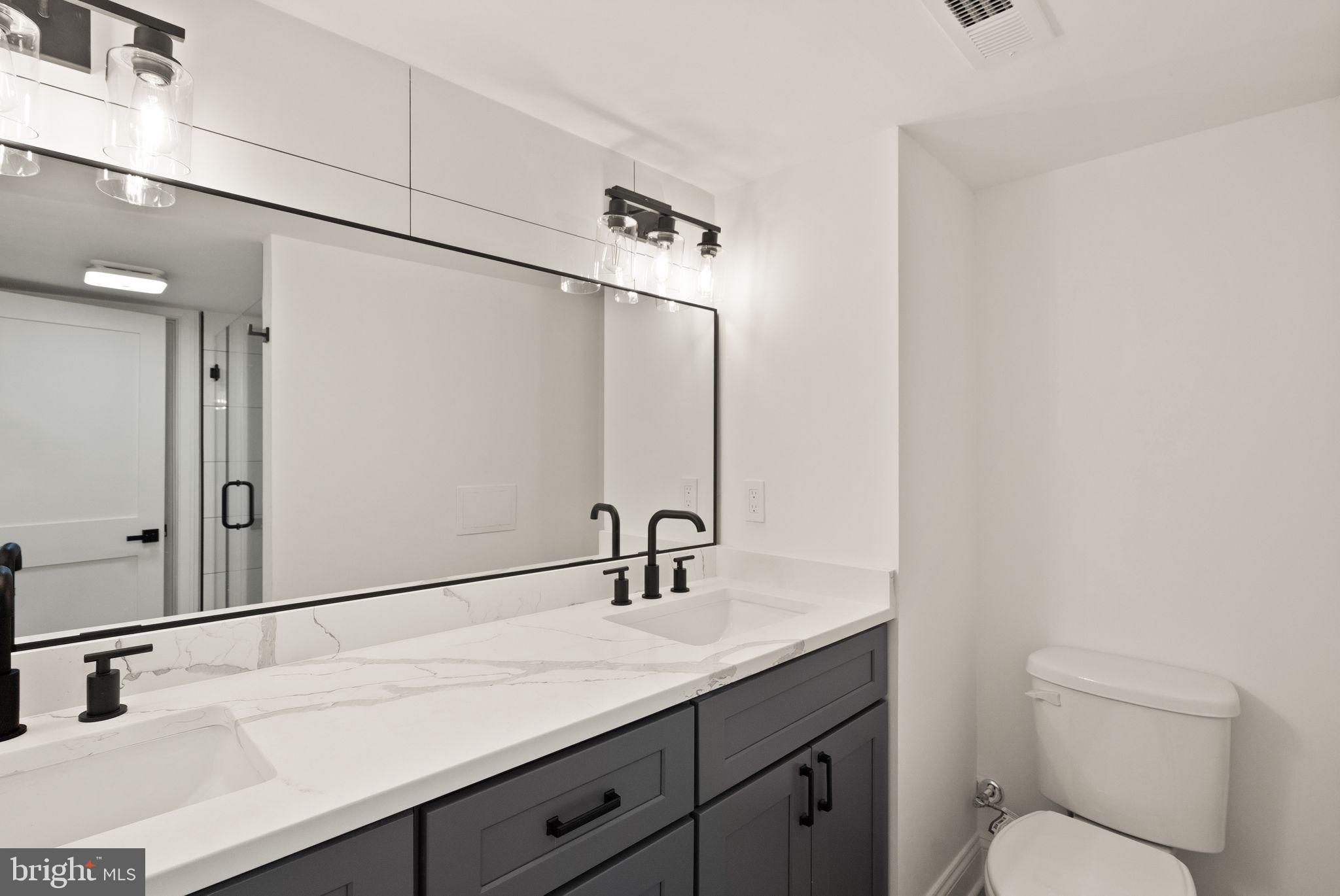 ROCK CREEK KNOLLS - Residential