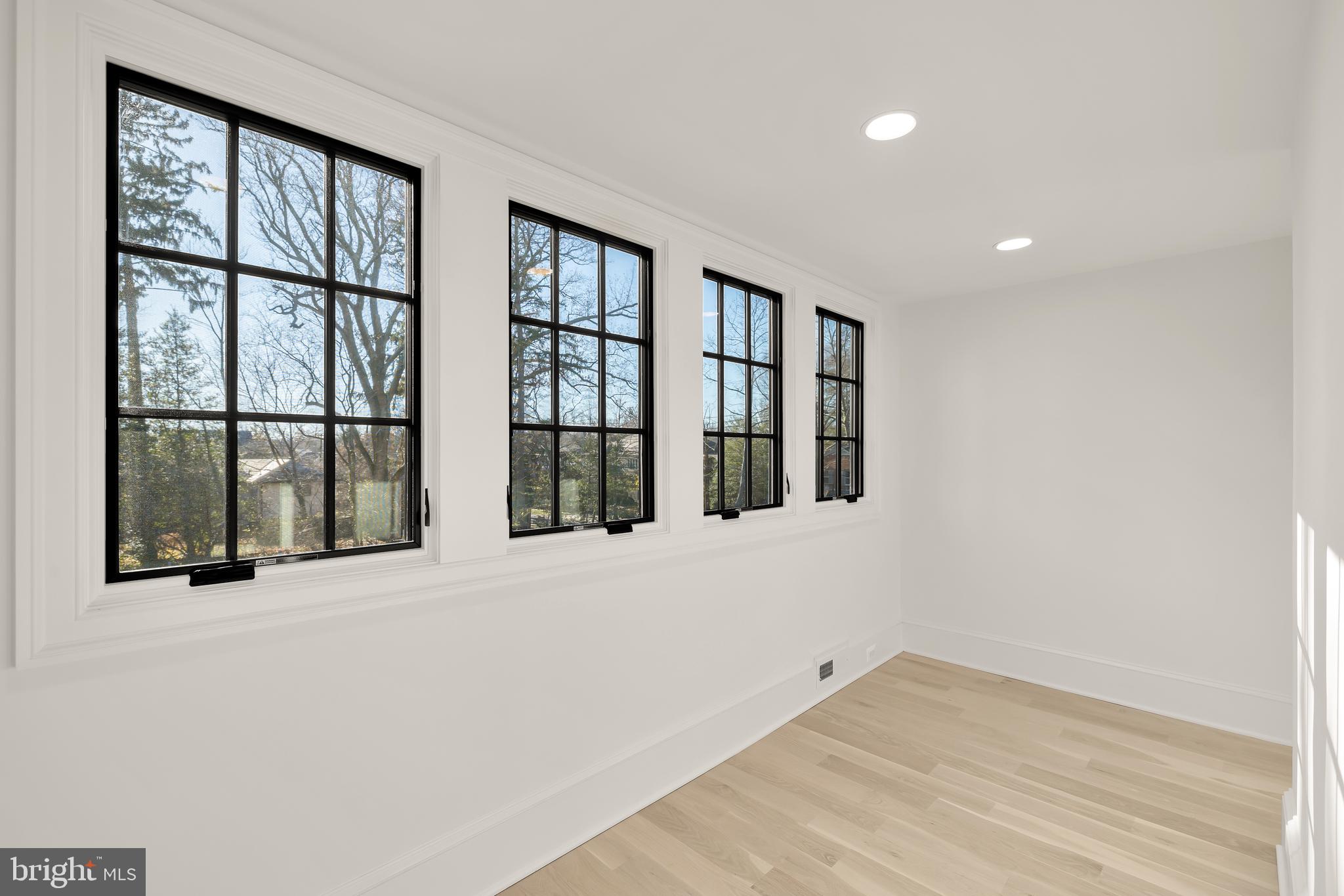 EDGEMOOR - Residential