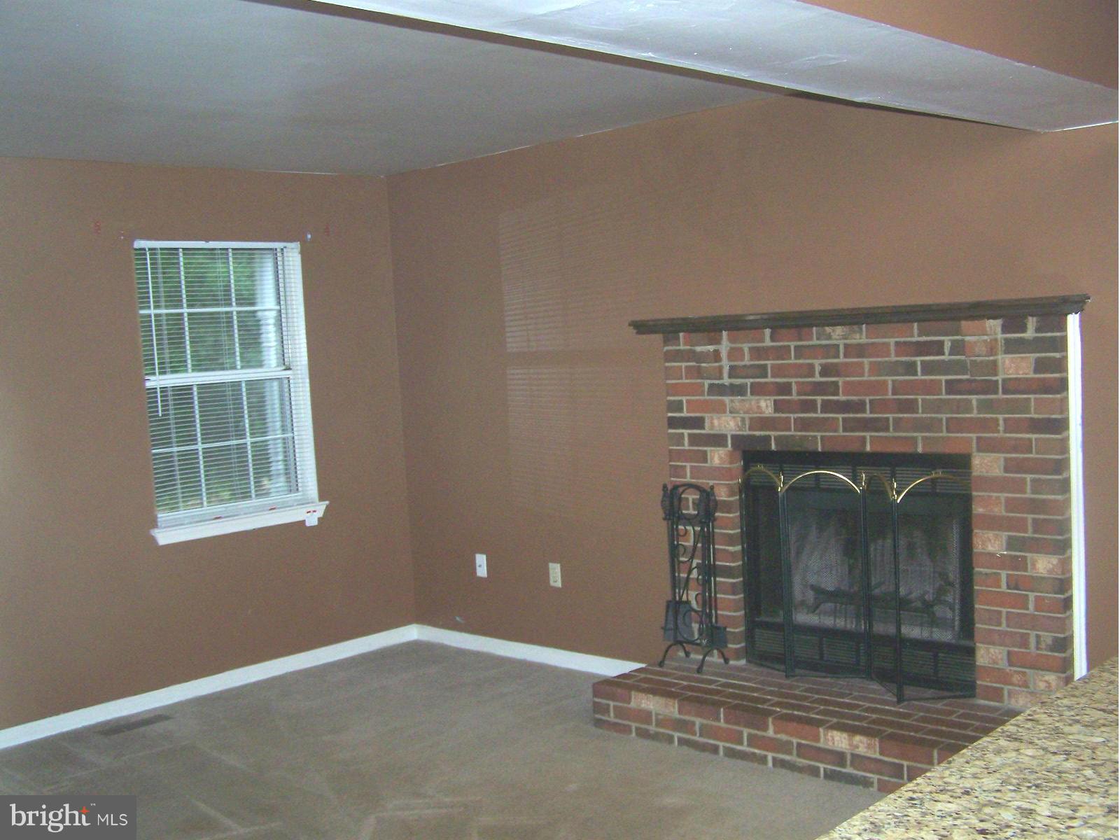 DALE CITY - Residential Lease