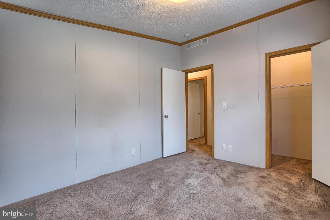GREEN ACRES - Residential