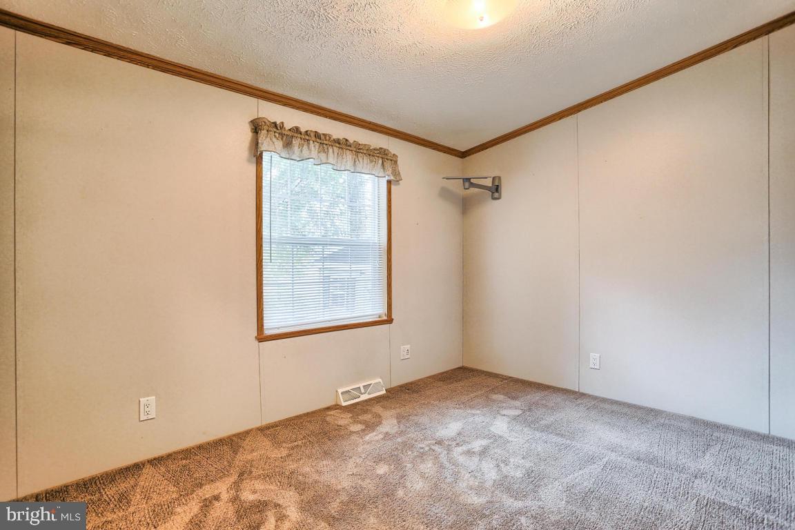 GREEN ACRES - Residential