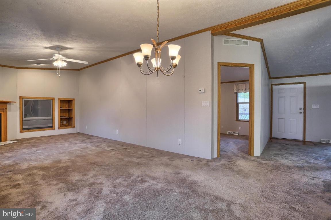 GREEN ACRES - Residential