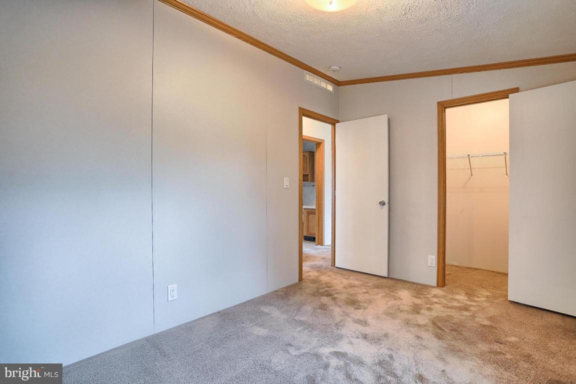 GREEN ACRES - Residential