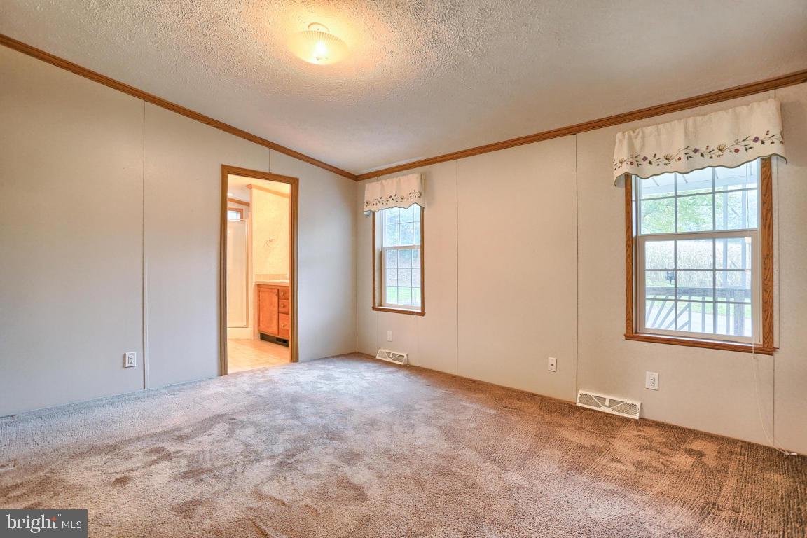 GREEN ACRES - Residential