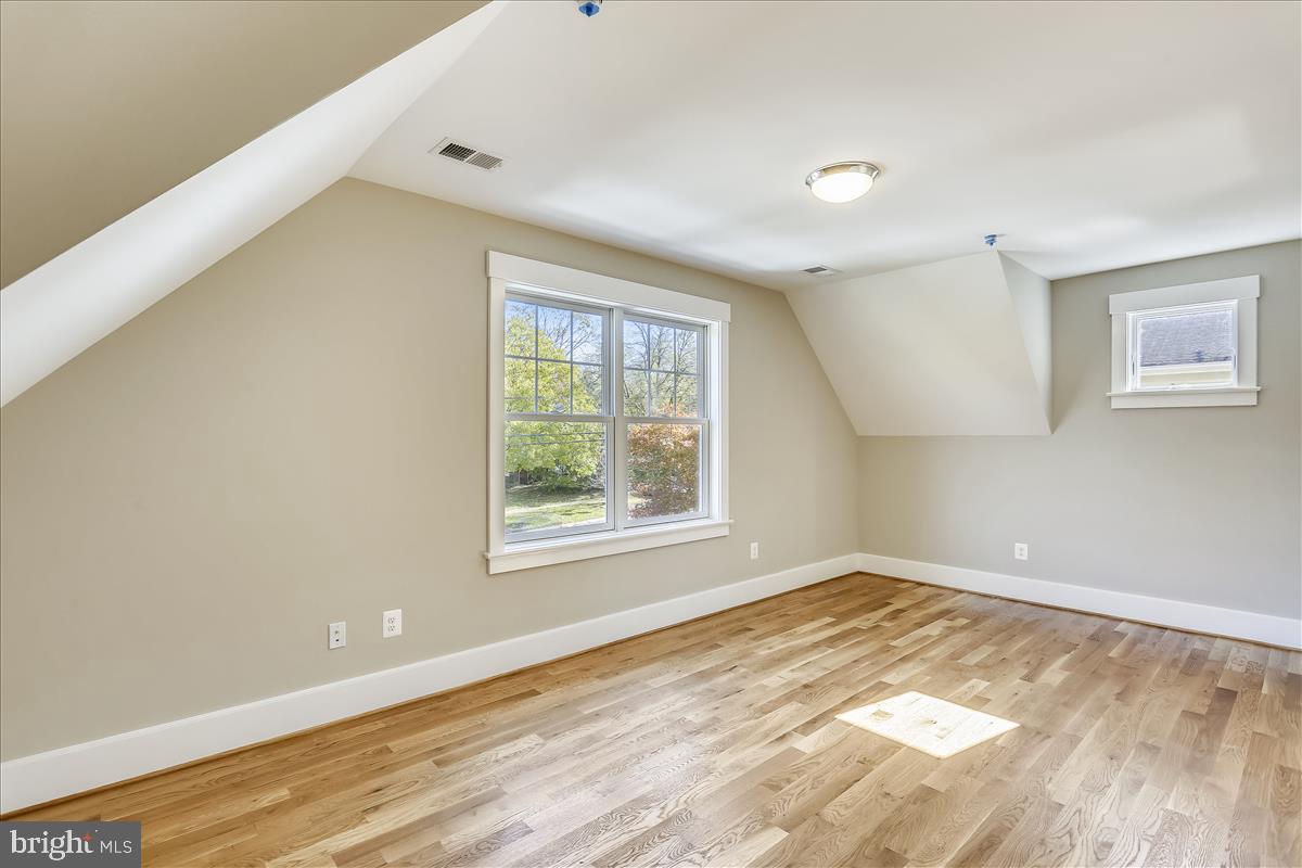 BRADMOOR - Residential