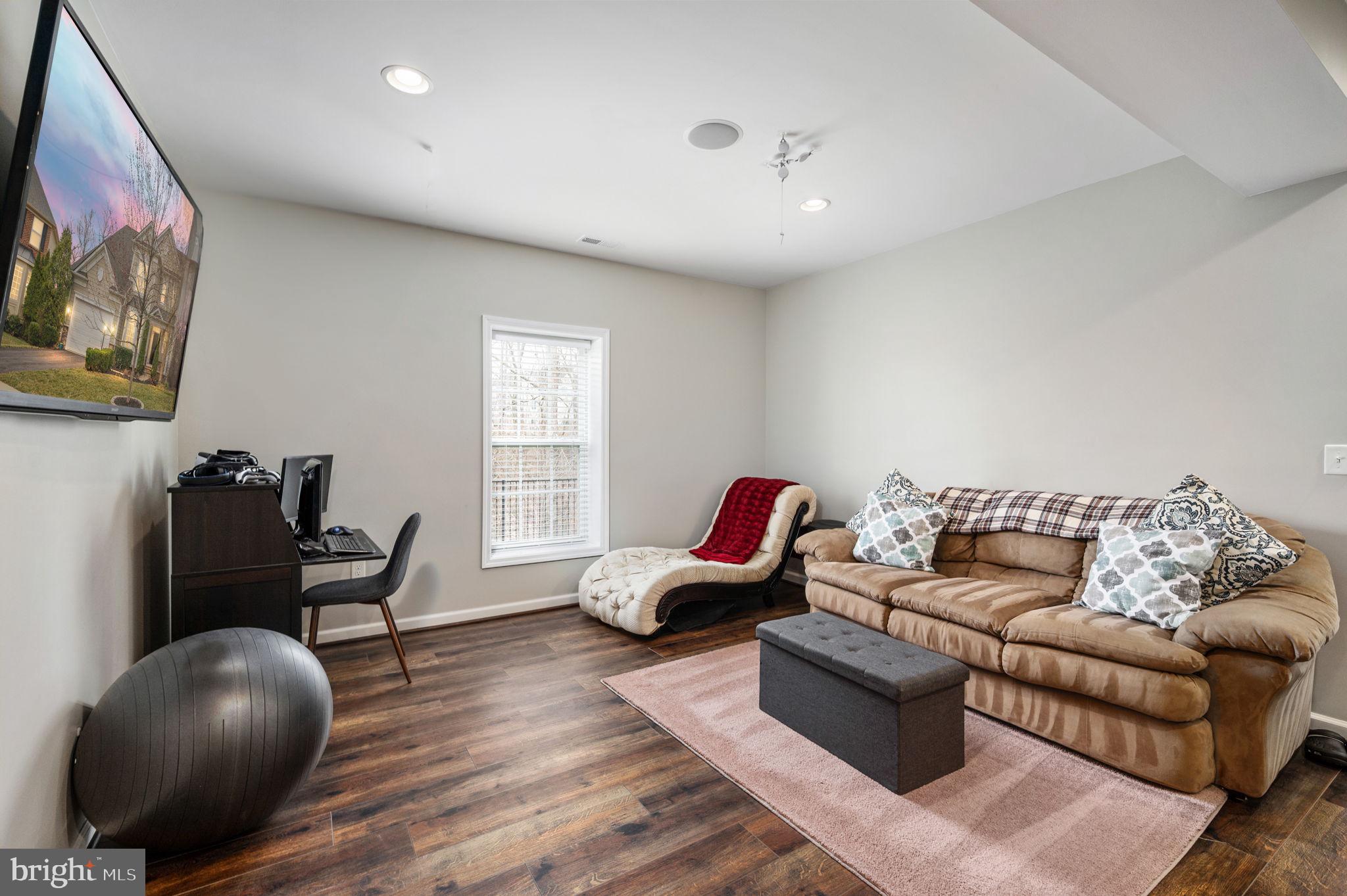 HILLS OF AQUIA - Residential