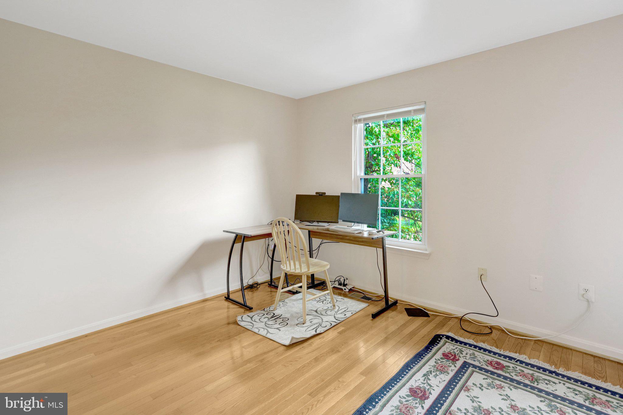 RUNNYMEADE - Residential
