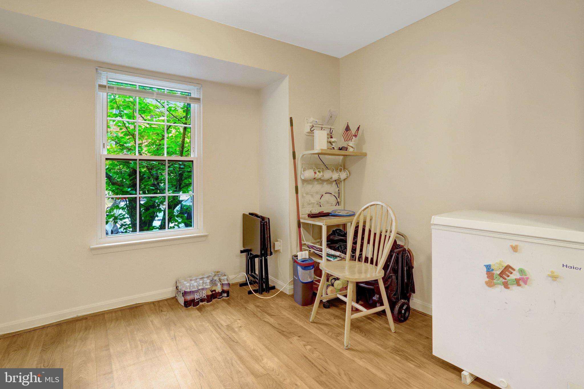 RUNNYMEADE - Residential