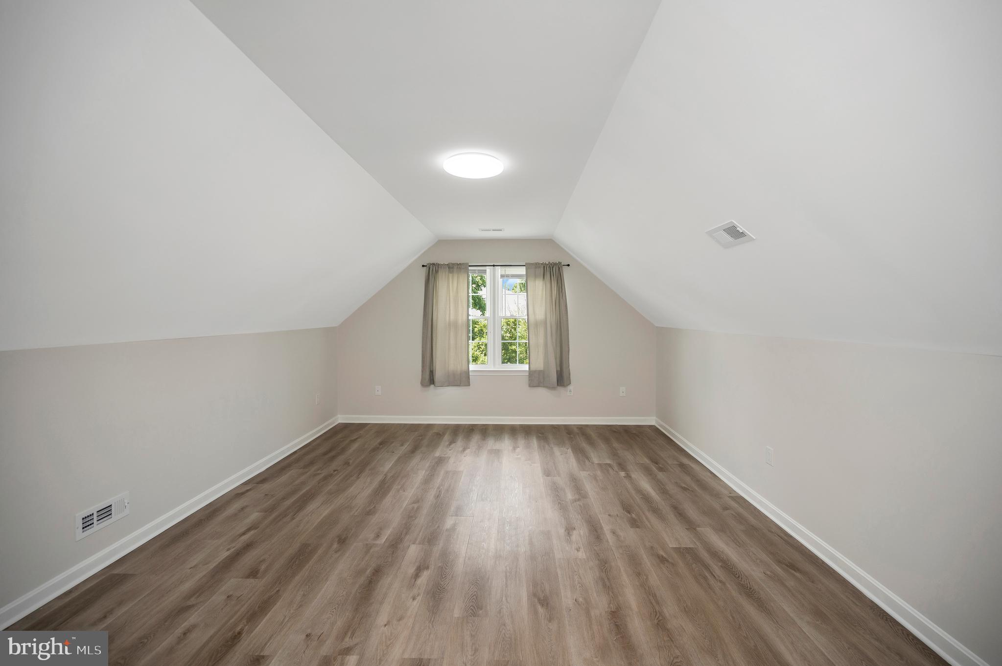 CEDAR RIDGE - Residential