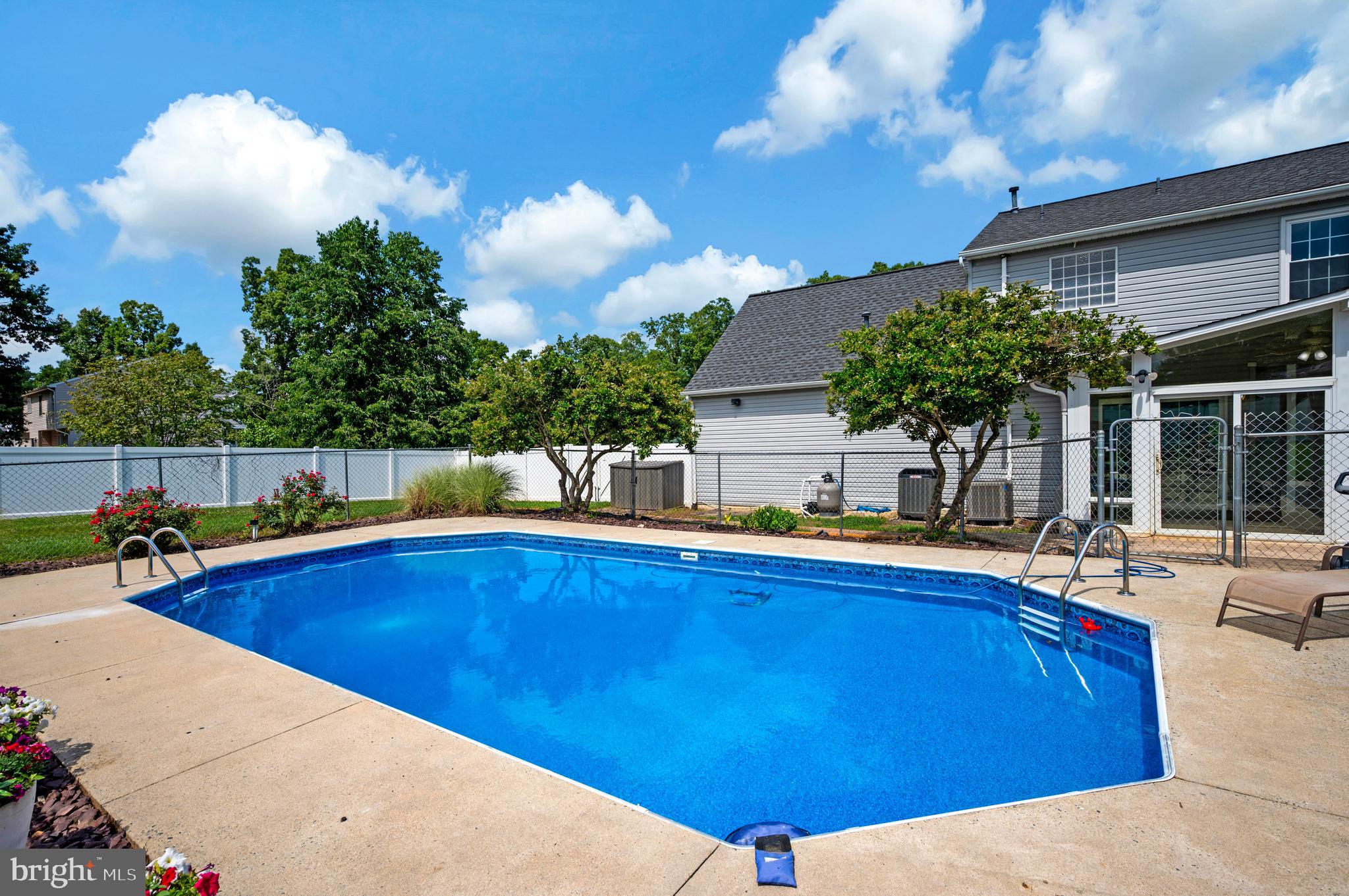 CEDAR RIDGE - Residential
