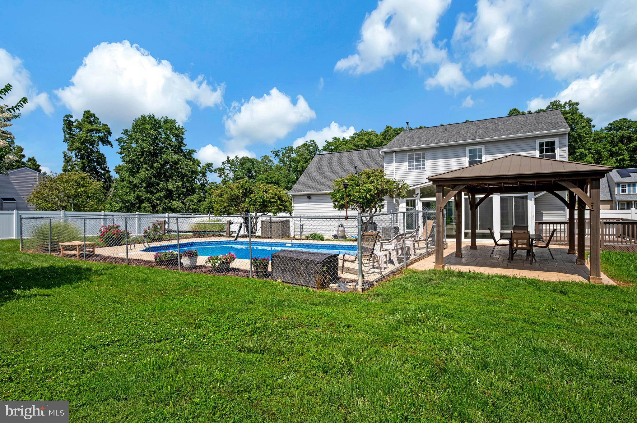 CEDAR RIDGE - Residential