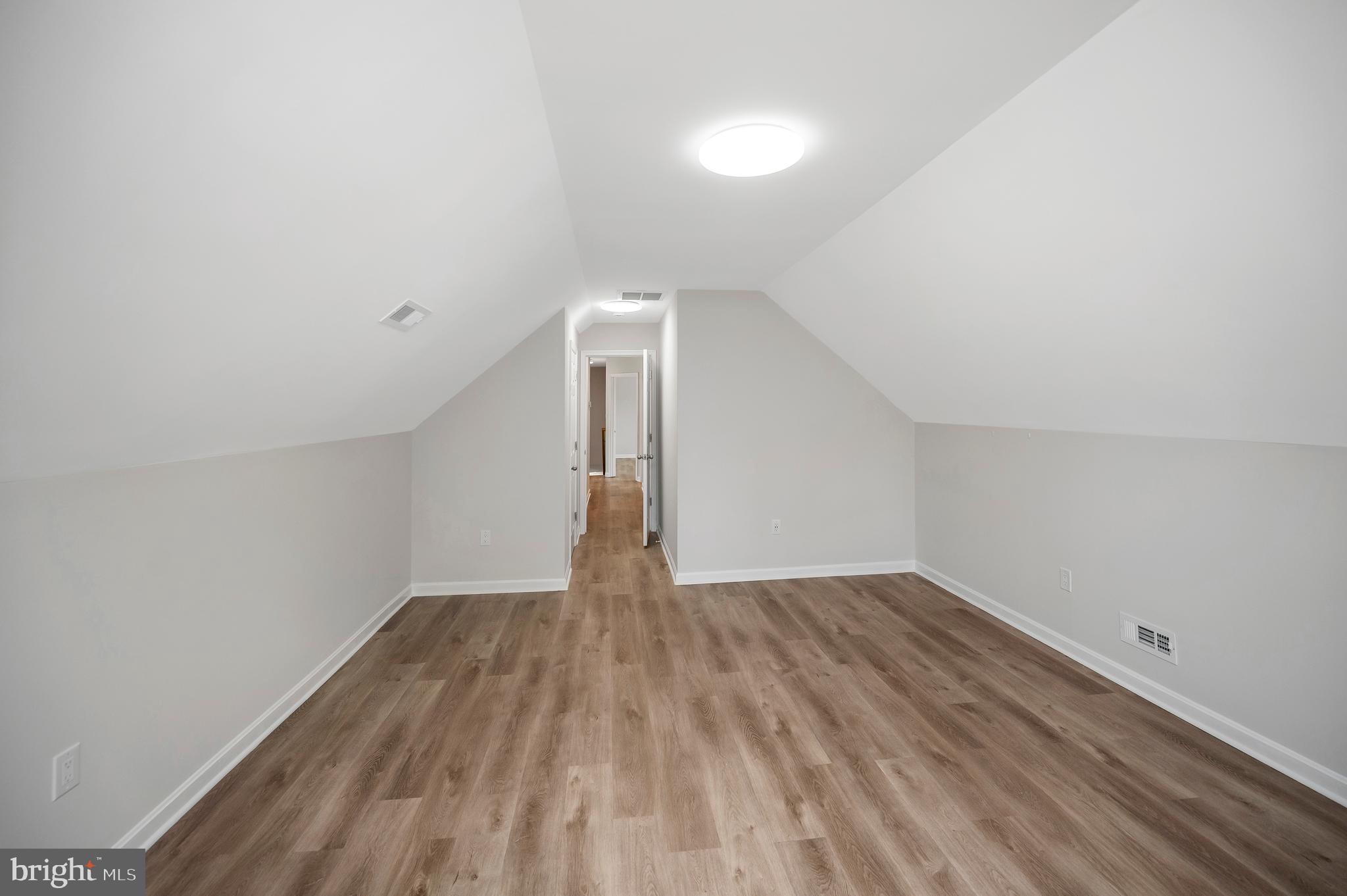 CEDAR RIDGE - Residential