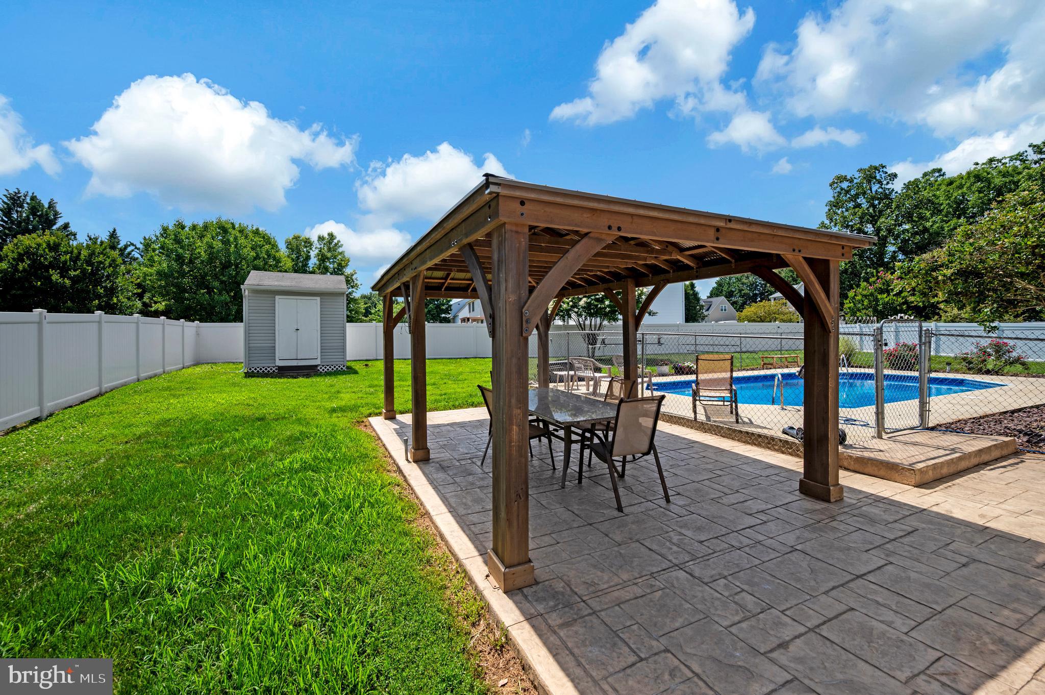CEDAR RIDGE - Residential