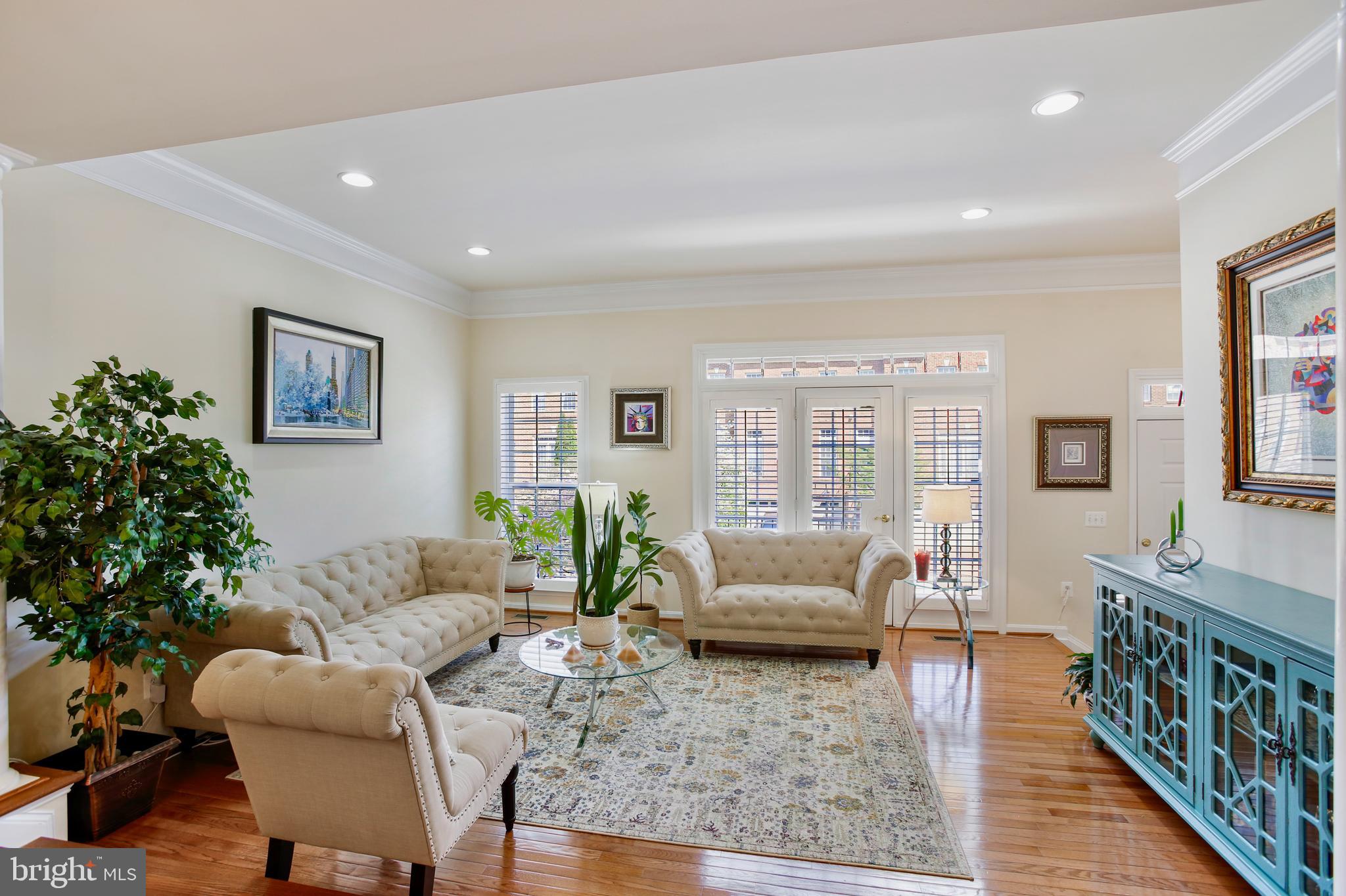 BROADLANDS SOUTH - Residential
