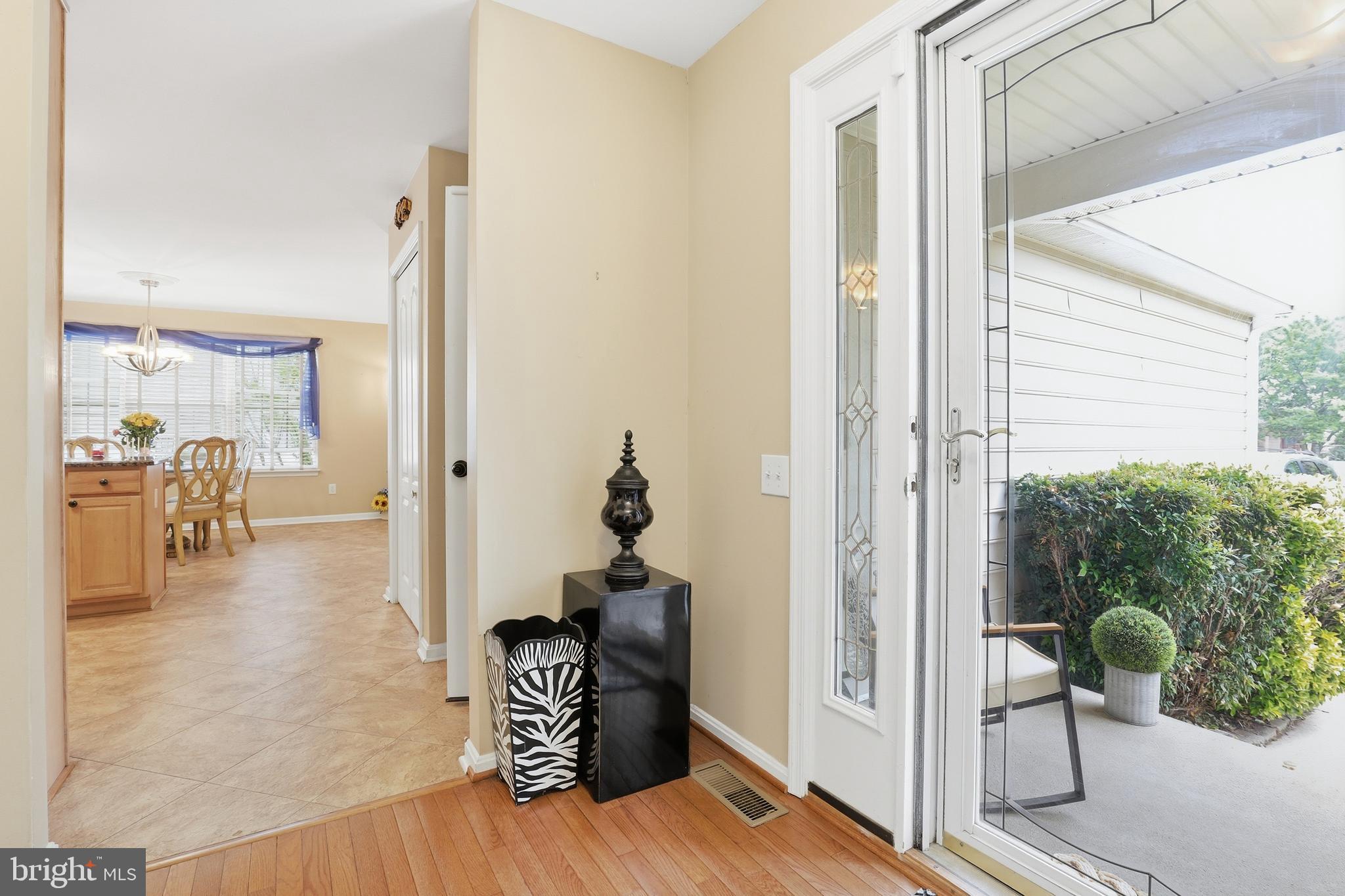 KNOTTS LANDING - Residential