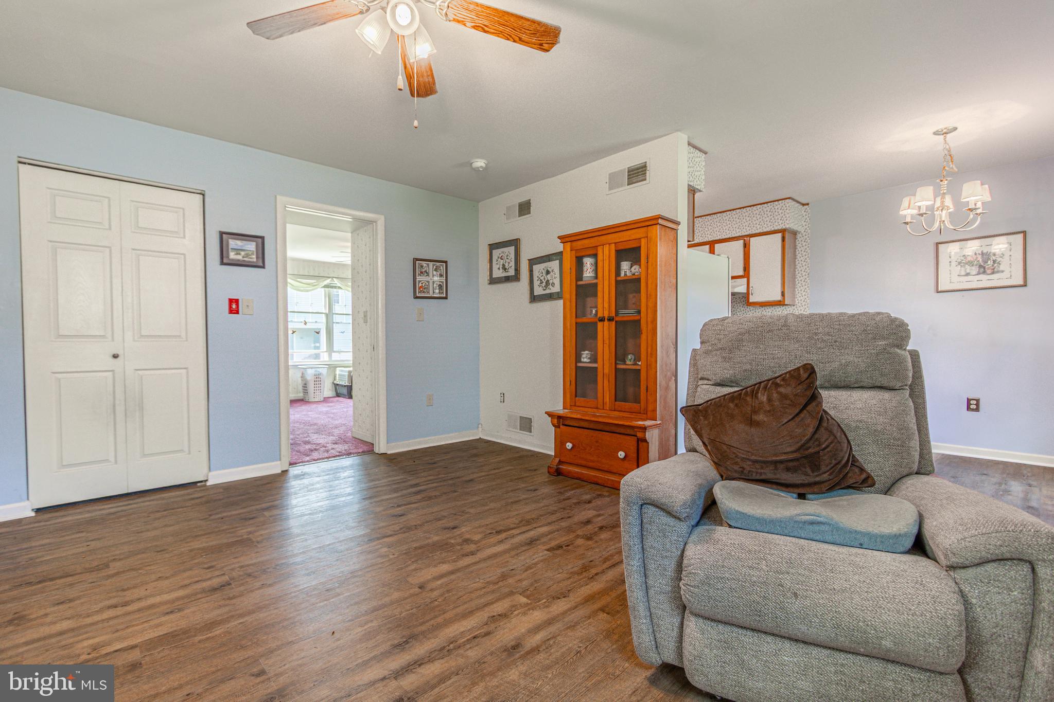 PARKSIDE TOWNHOMES - Residential