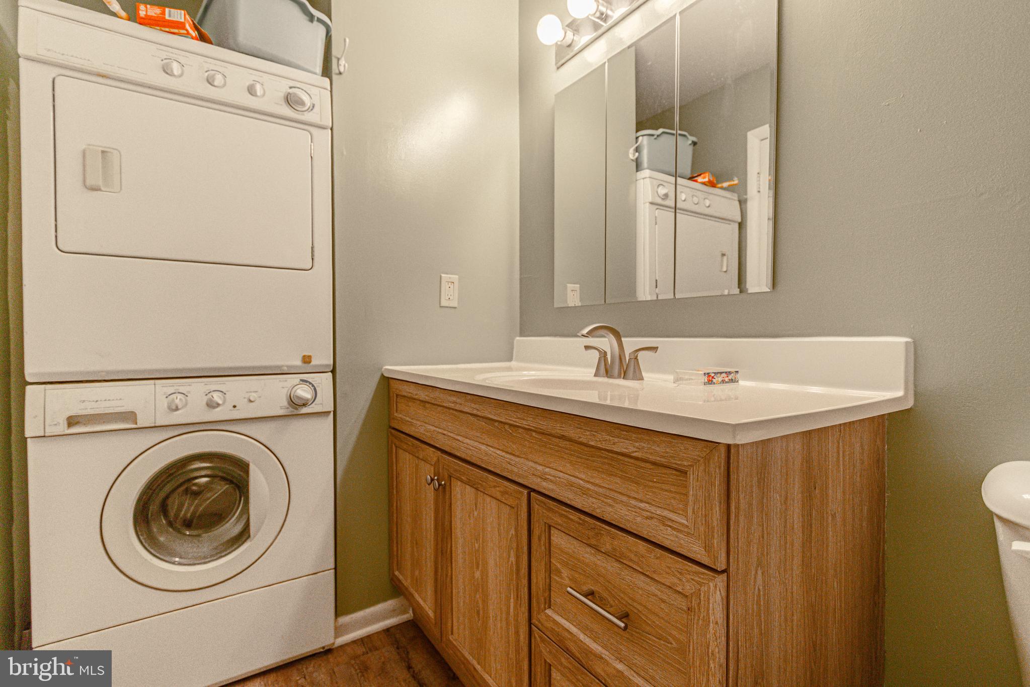 PARKSIDE TOWNHOMES - Residential