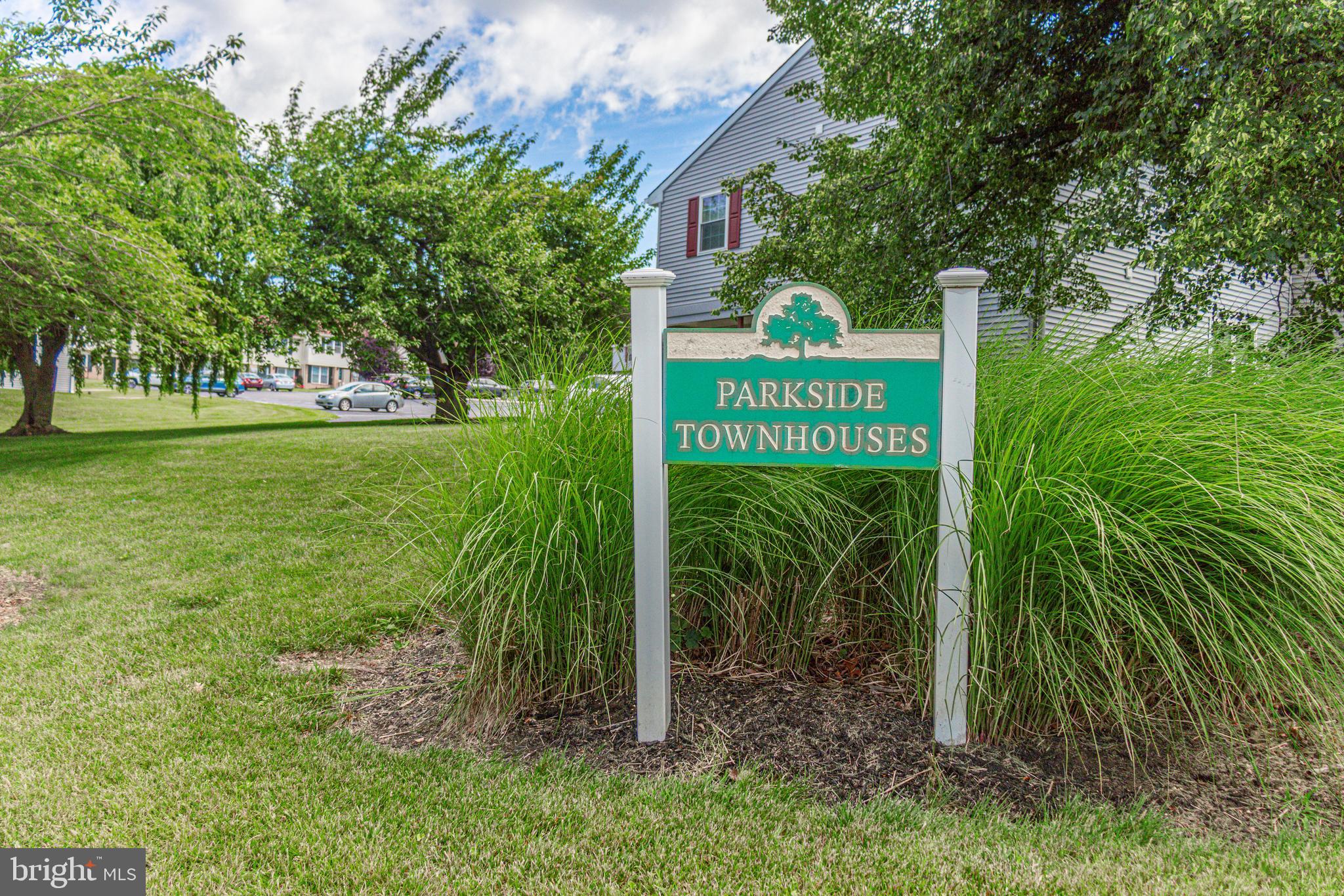 PARKSIDE TOWNHOMES - Residential