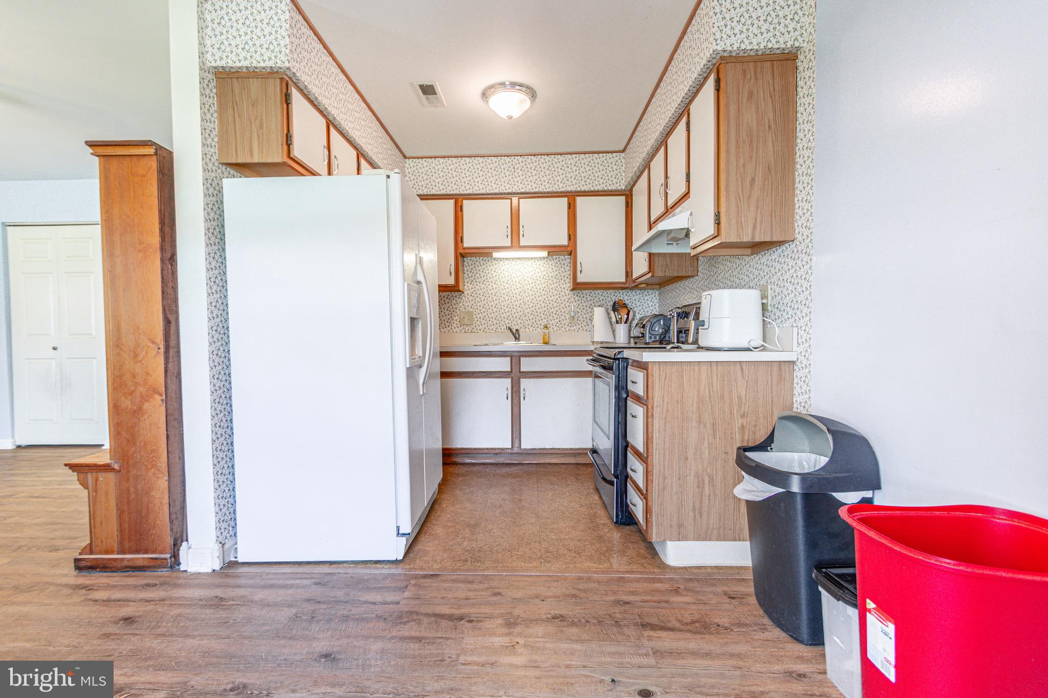PARKSIDE TOWNHOMES - Residential