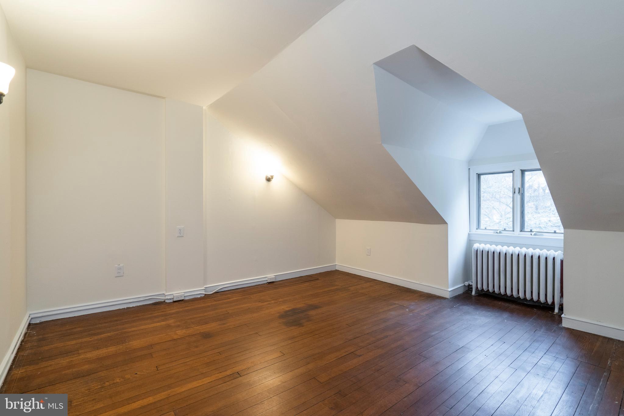 MERION STATION - Residential