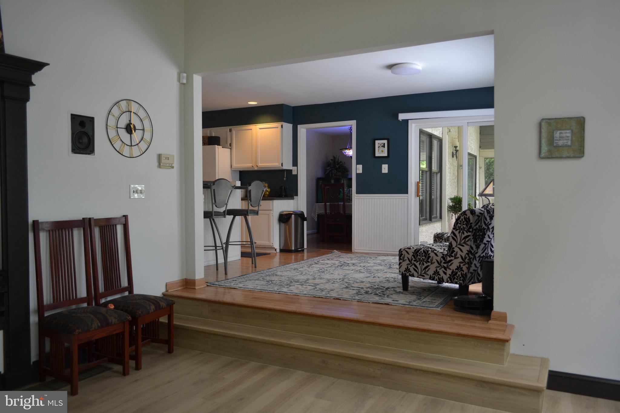 BALLINAHINCH - Residential