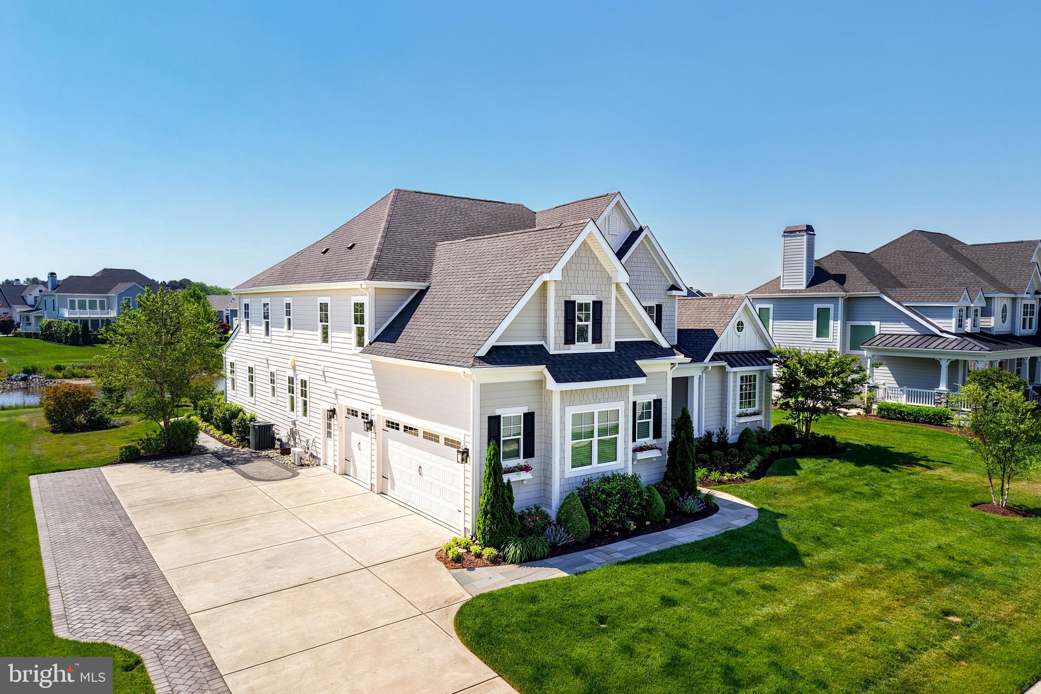 SHOWFIELD - Residential