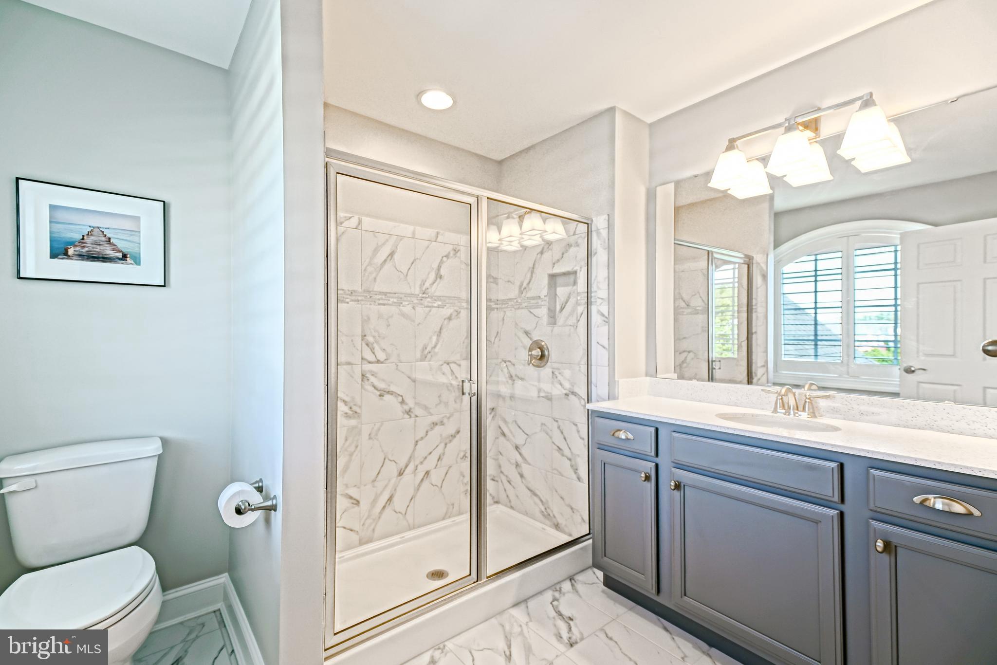 SHOWFIELD - Residential