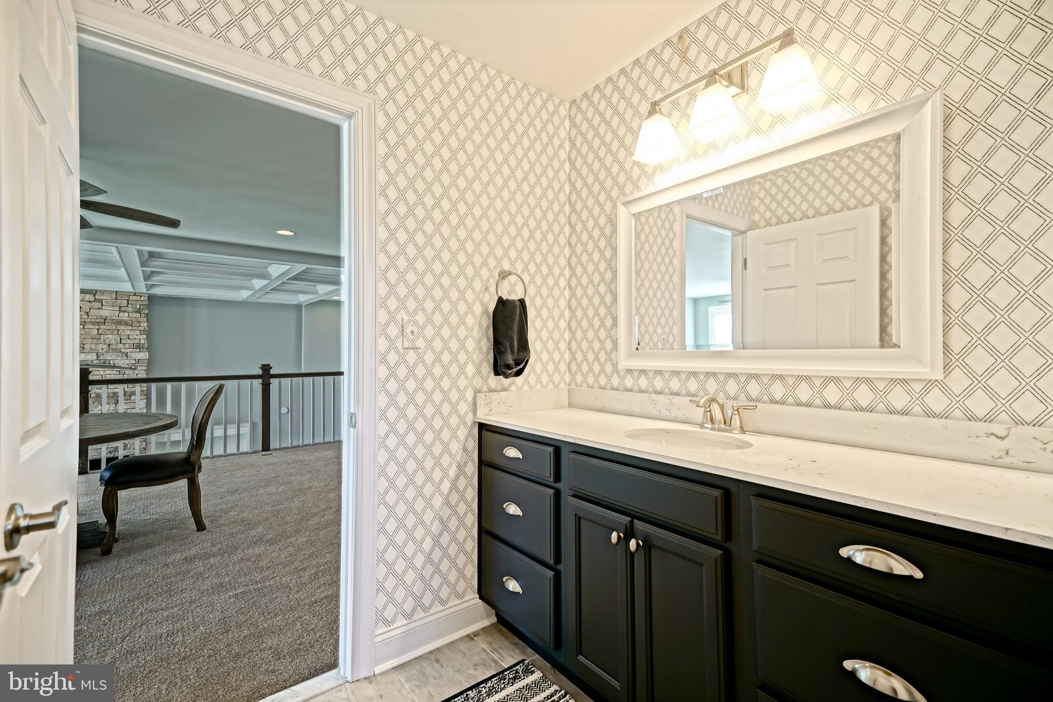 SHOWFIELD - Residential
