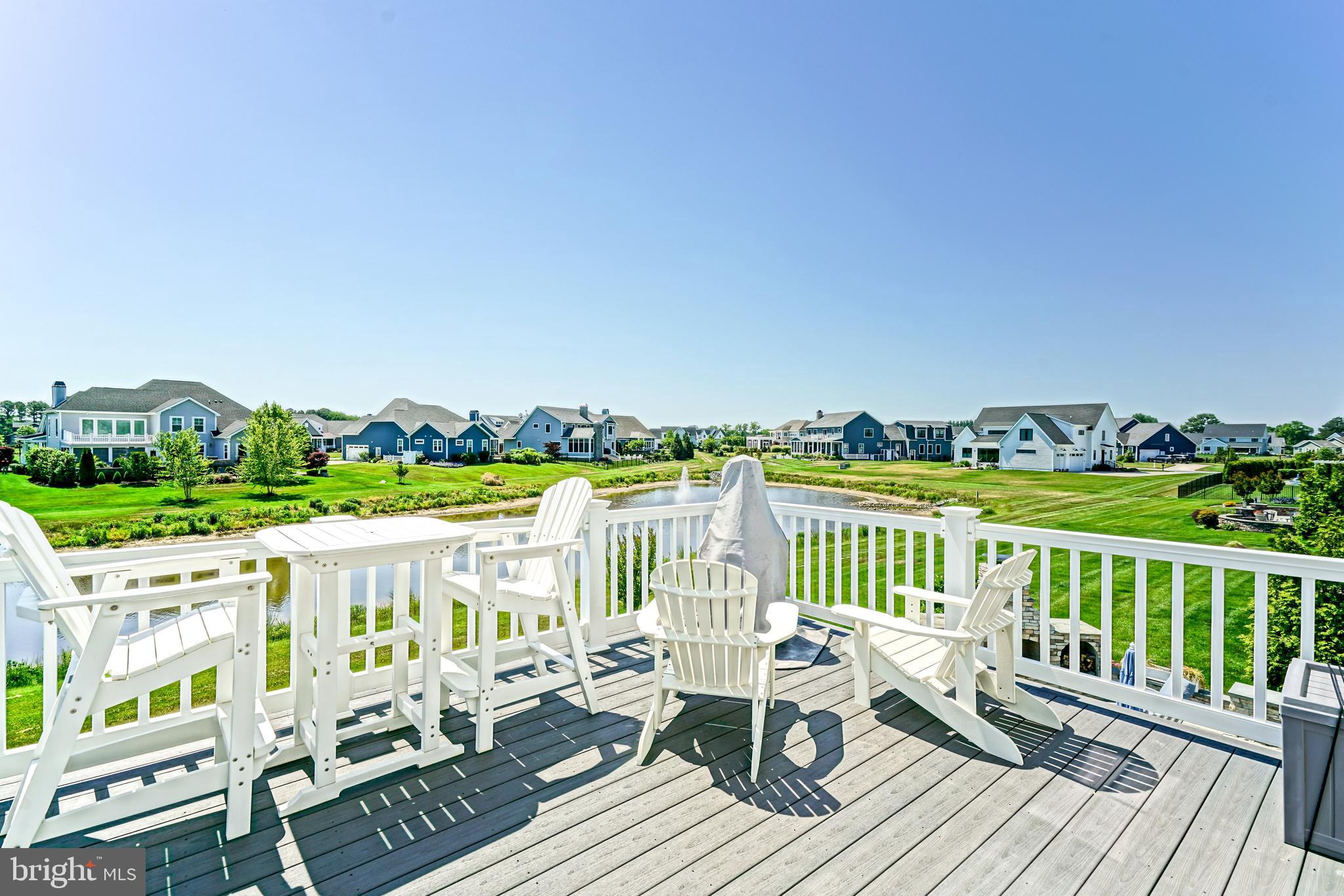 SHOWFIELD - Residential