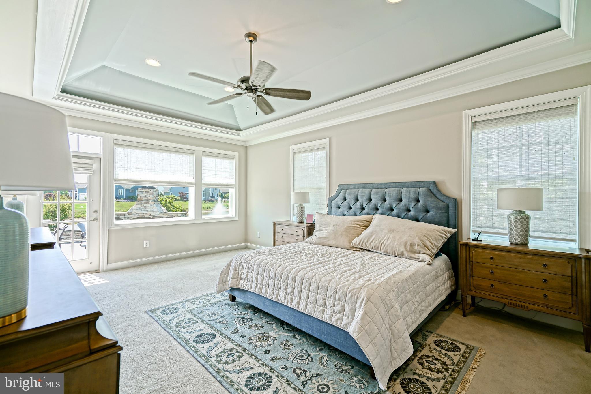 SHOWFIELD - Residential