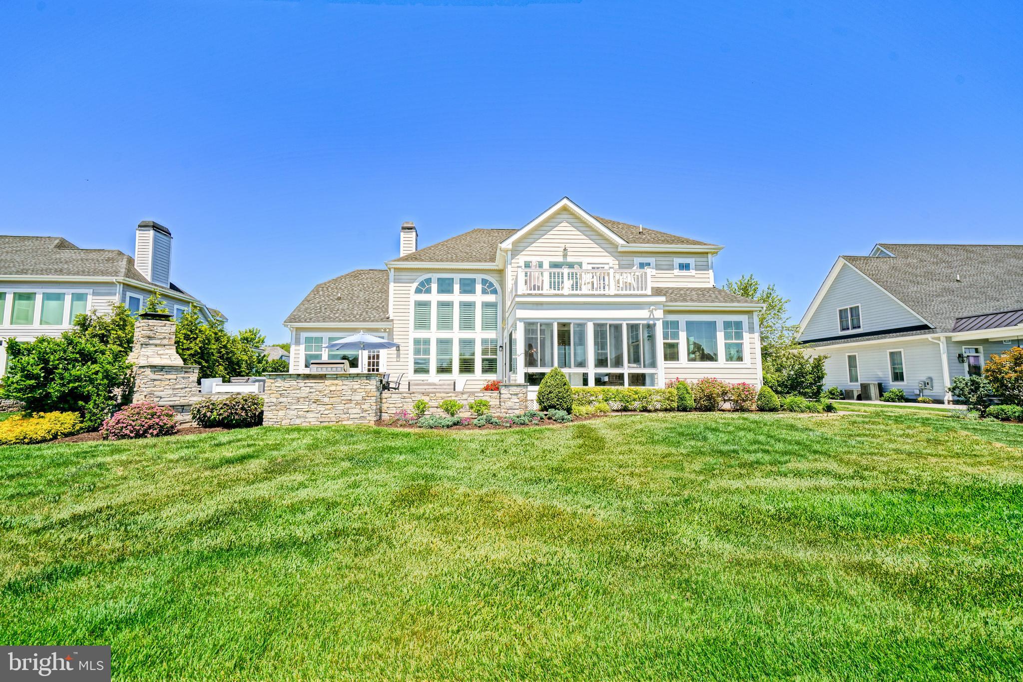SHOWFIELD - Residential