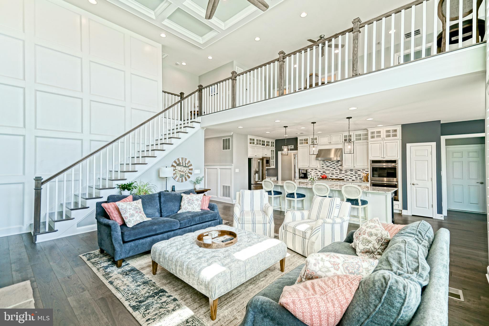 SHOWFIELD - Residential