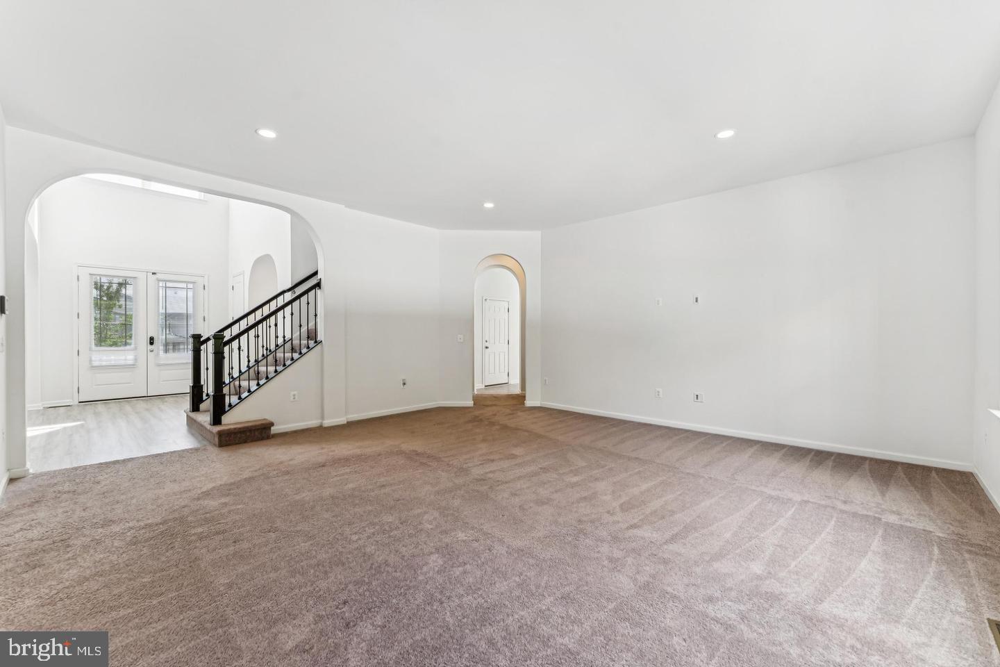 EMBREY MILL - Residential