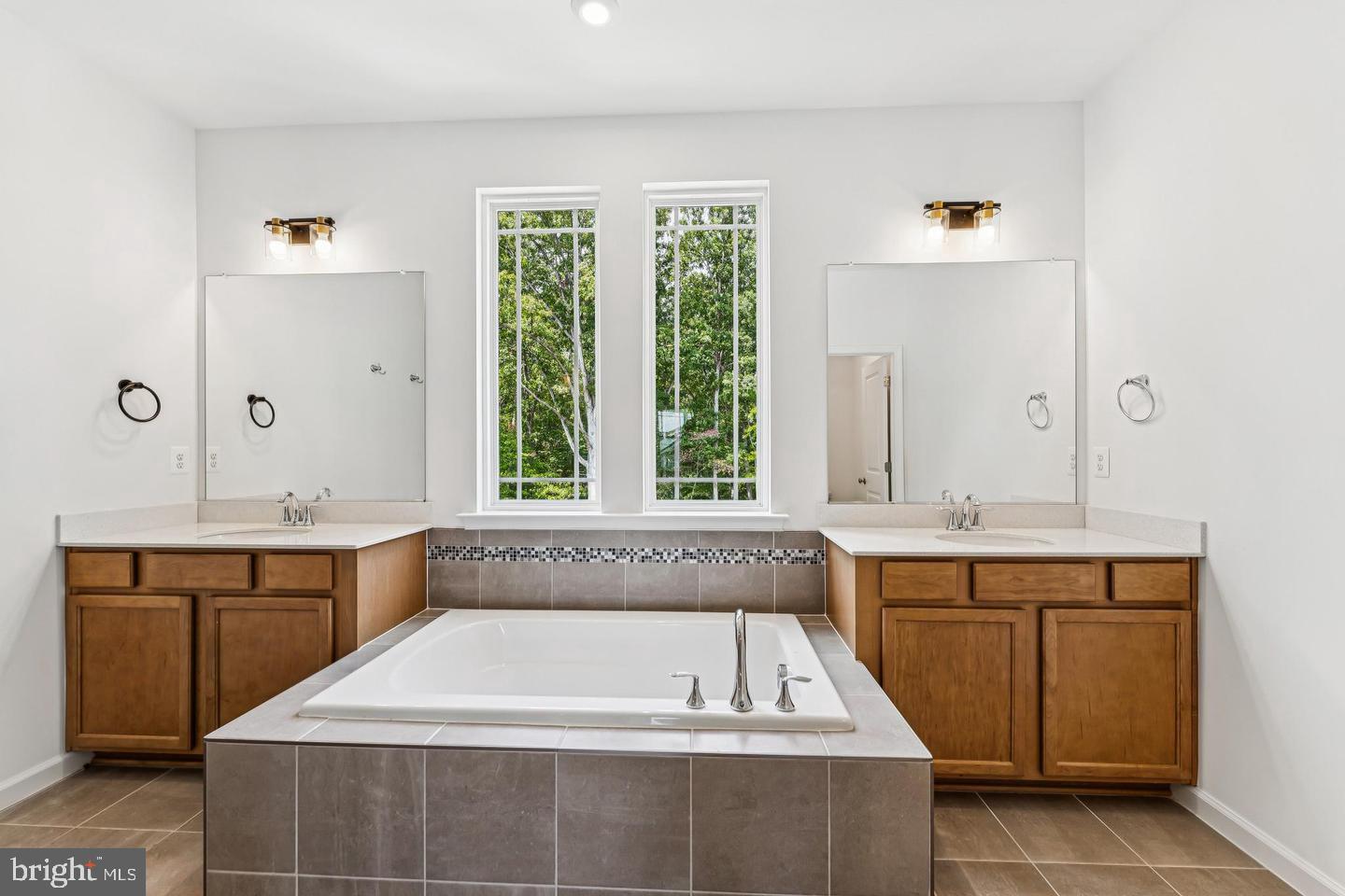 EMBREY MILL - Residential
