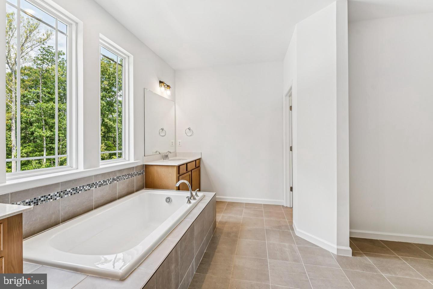 EMBREY MILL - Residential