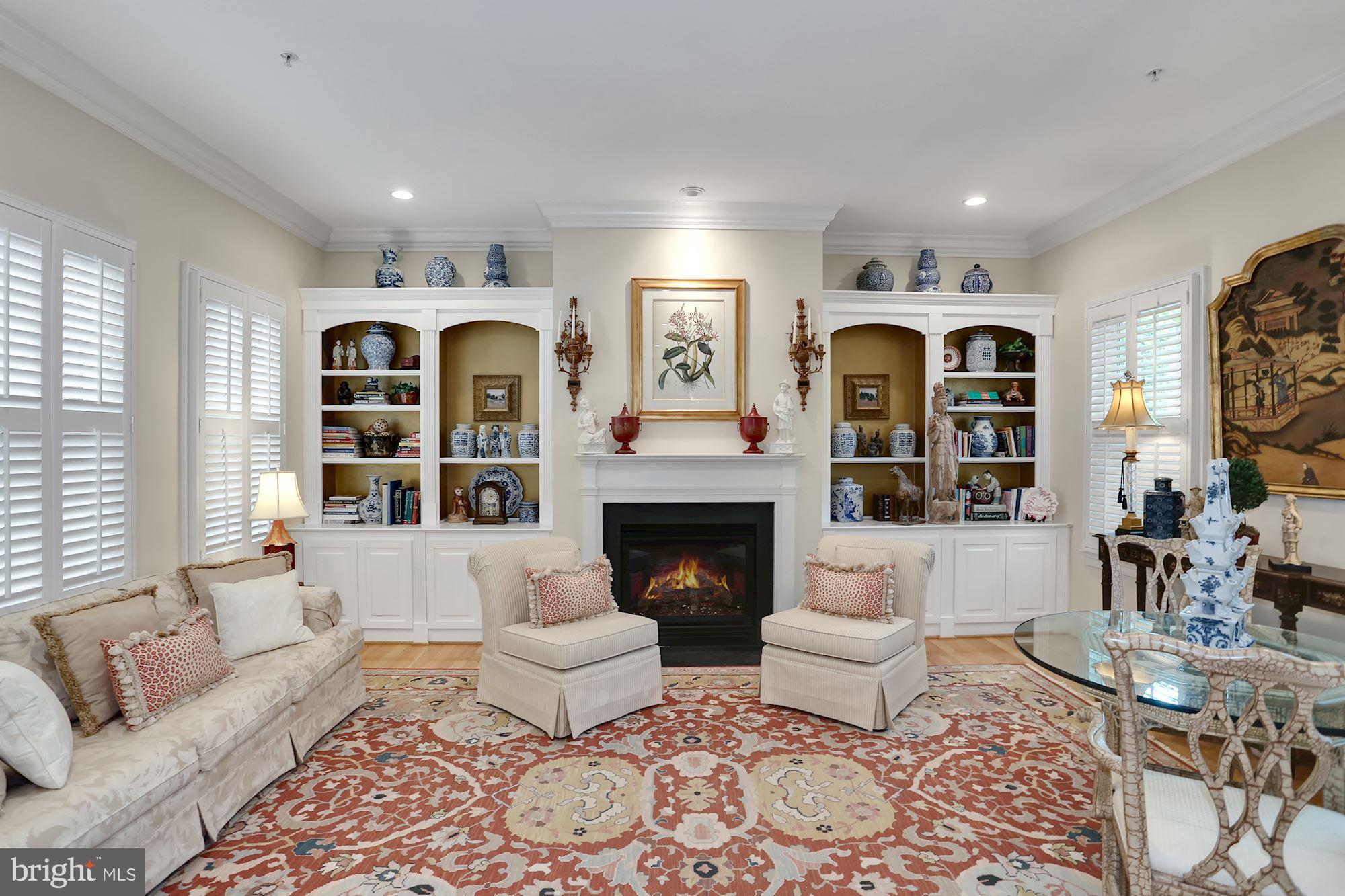 CHATHAM SQUARE - Residential