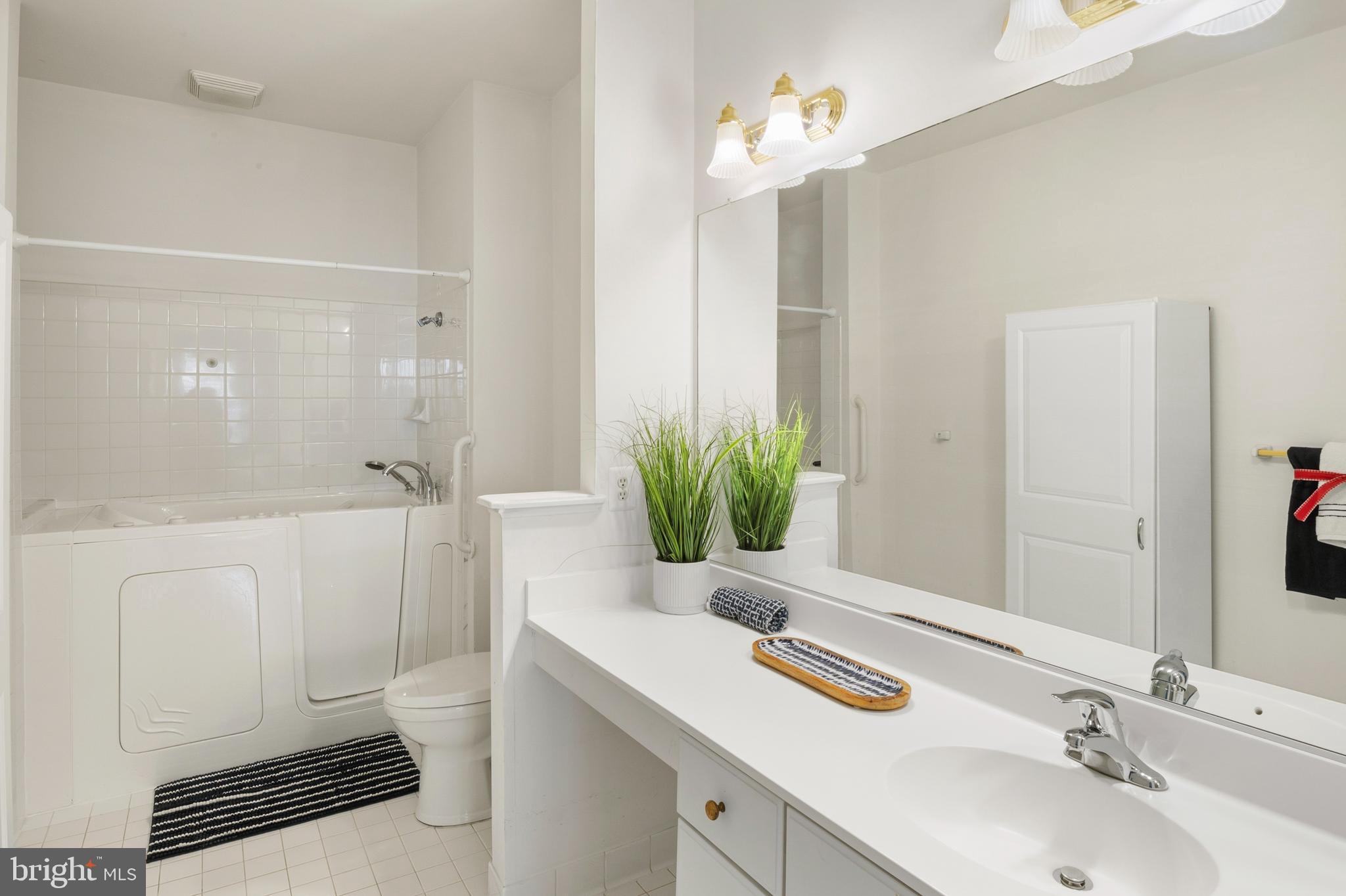 THE HAMLETS AT SOUTH RIVER COLONY - Residential