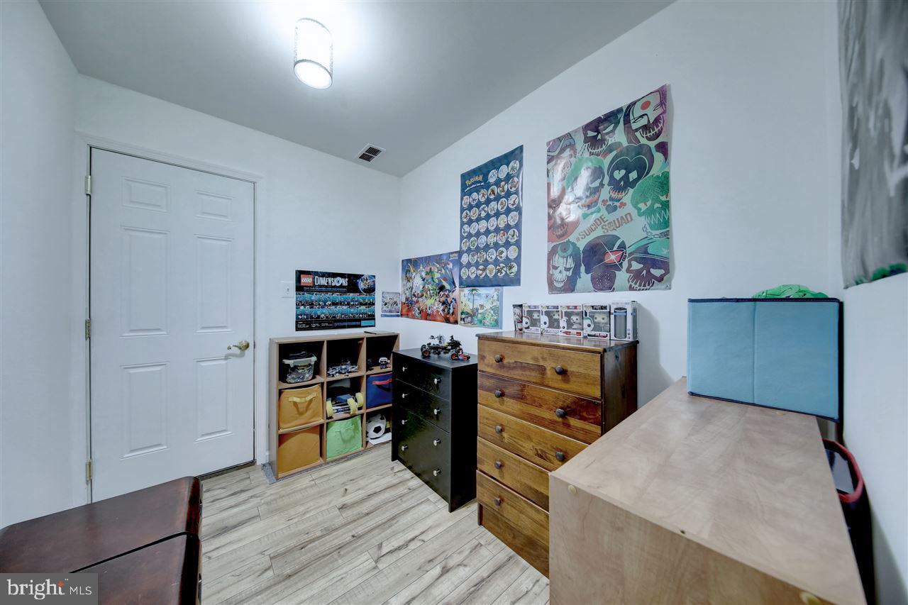 PEACEFIELDS - Residential