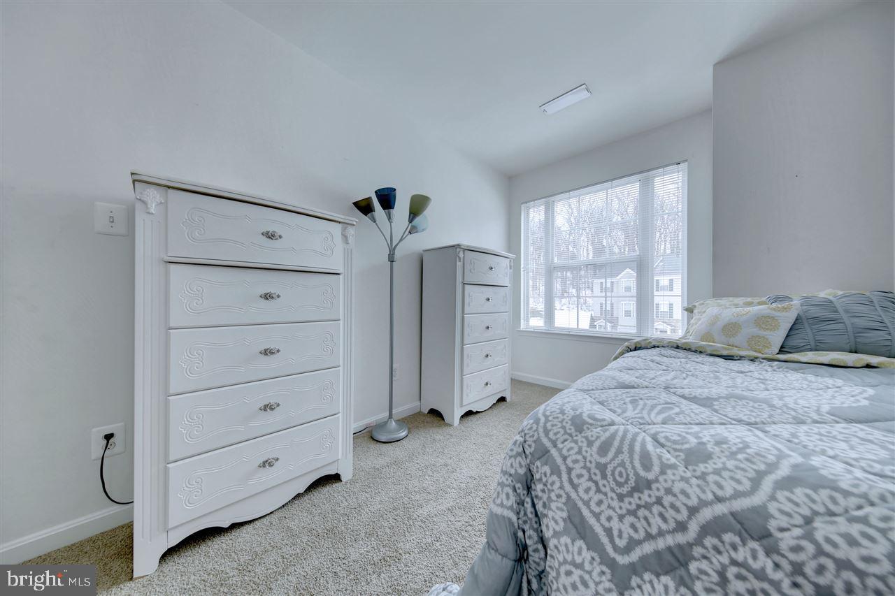 PEACEFIELDS - Residential