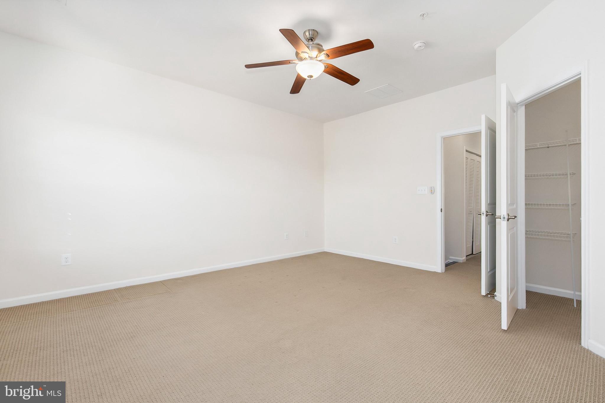 HOWARD SQUARE - Residential