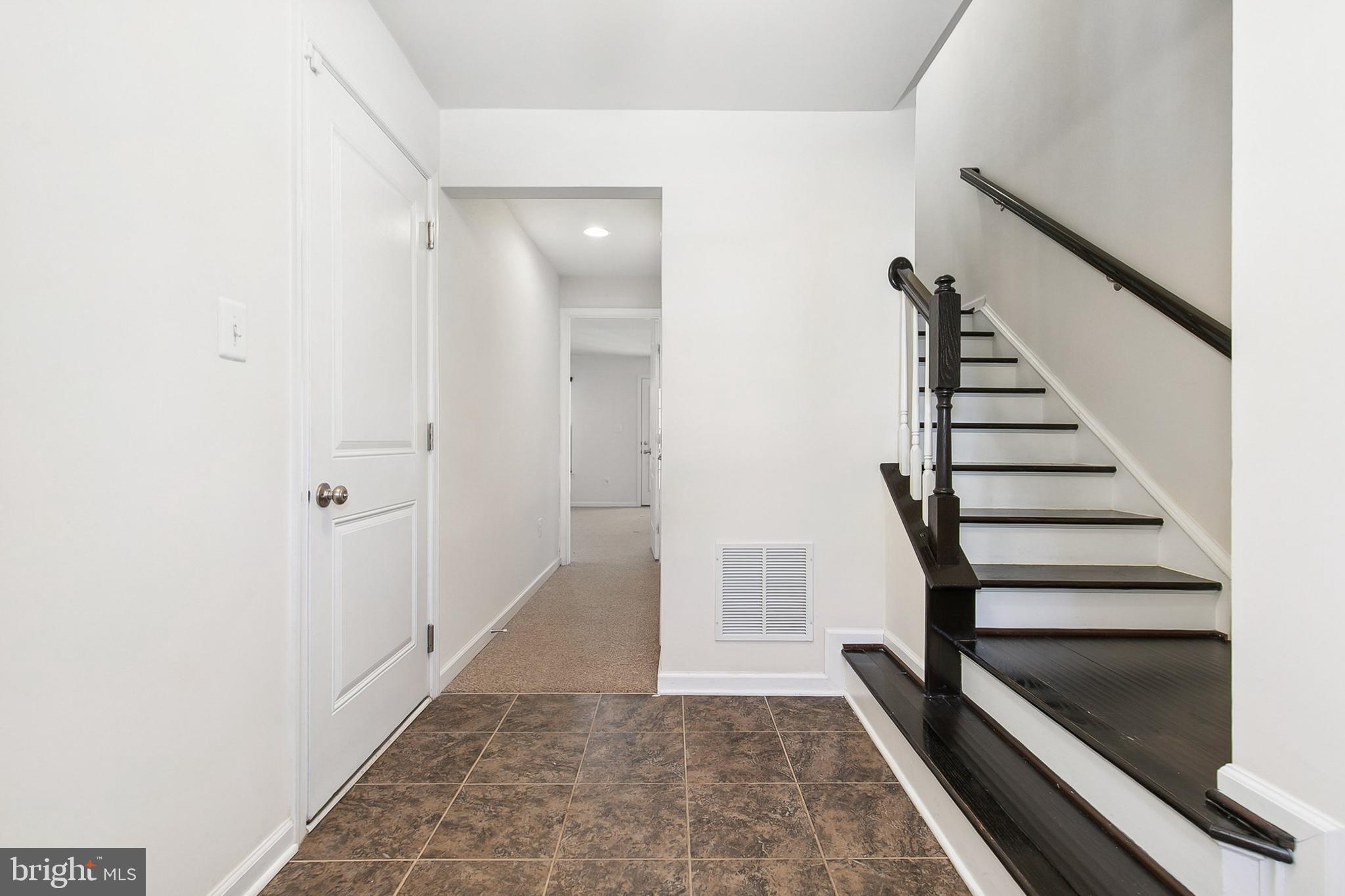 HOWARD SQUARE - Residential